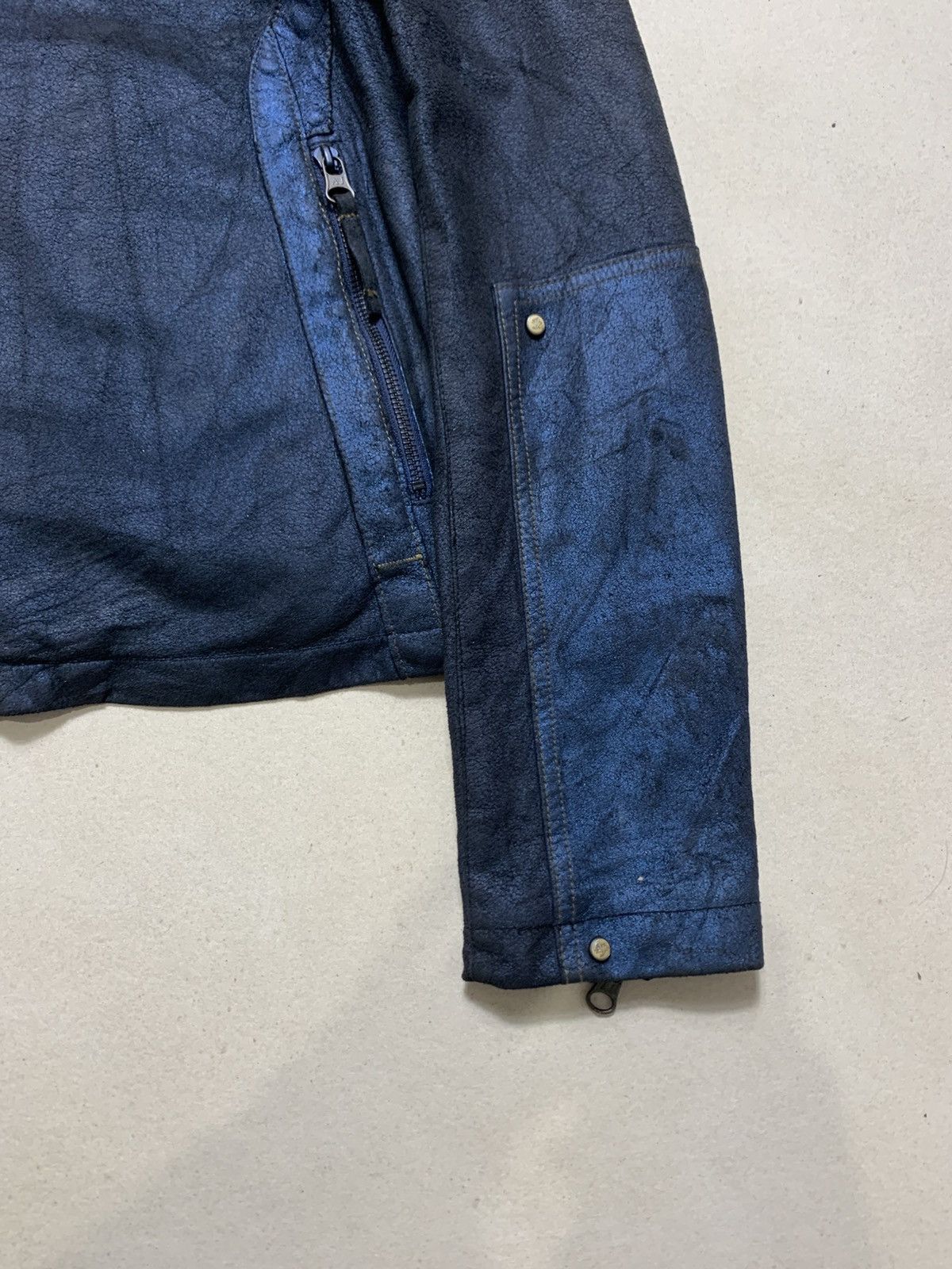 Armani Armani Jeans Navy Cracked Effect Faux Suede Size US L / EU 52-54 / 3 - 6 Thumbnail