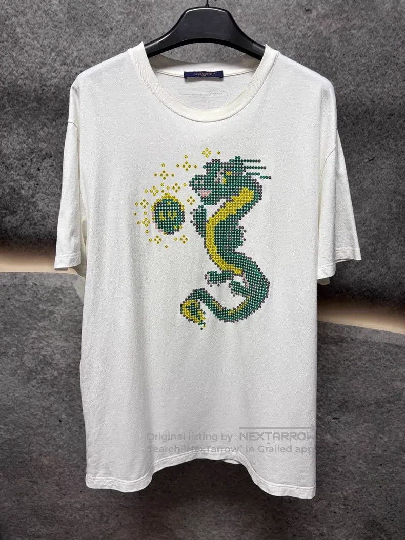 Louis Vuitton Louis Vuitton Dragon Year Limited Short Sleeve Size US XXL / EU 58 / 5 - 1 Thumbnail