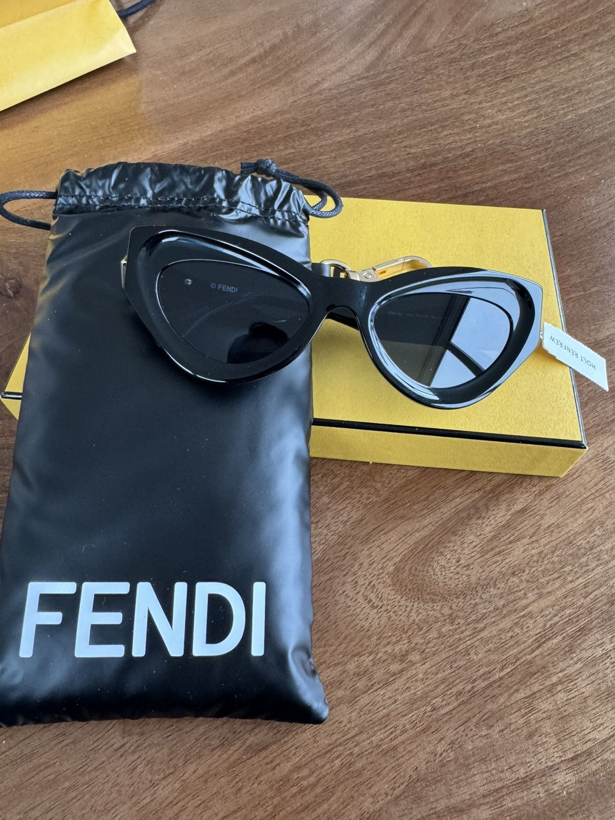Fendi Fendi Cat Eye Sunglasses Size ONE SIZE - 5 Thumbnail