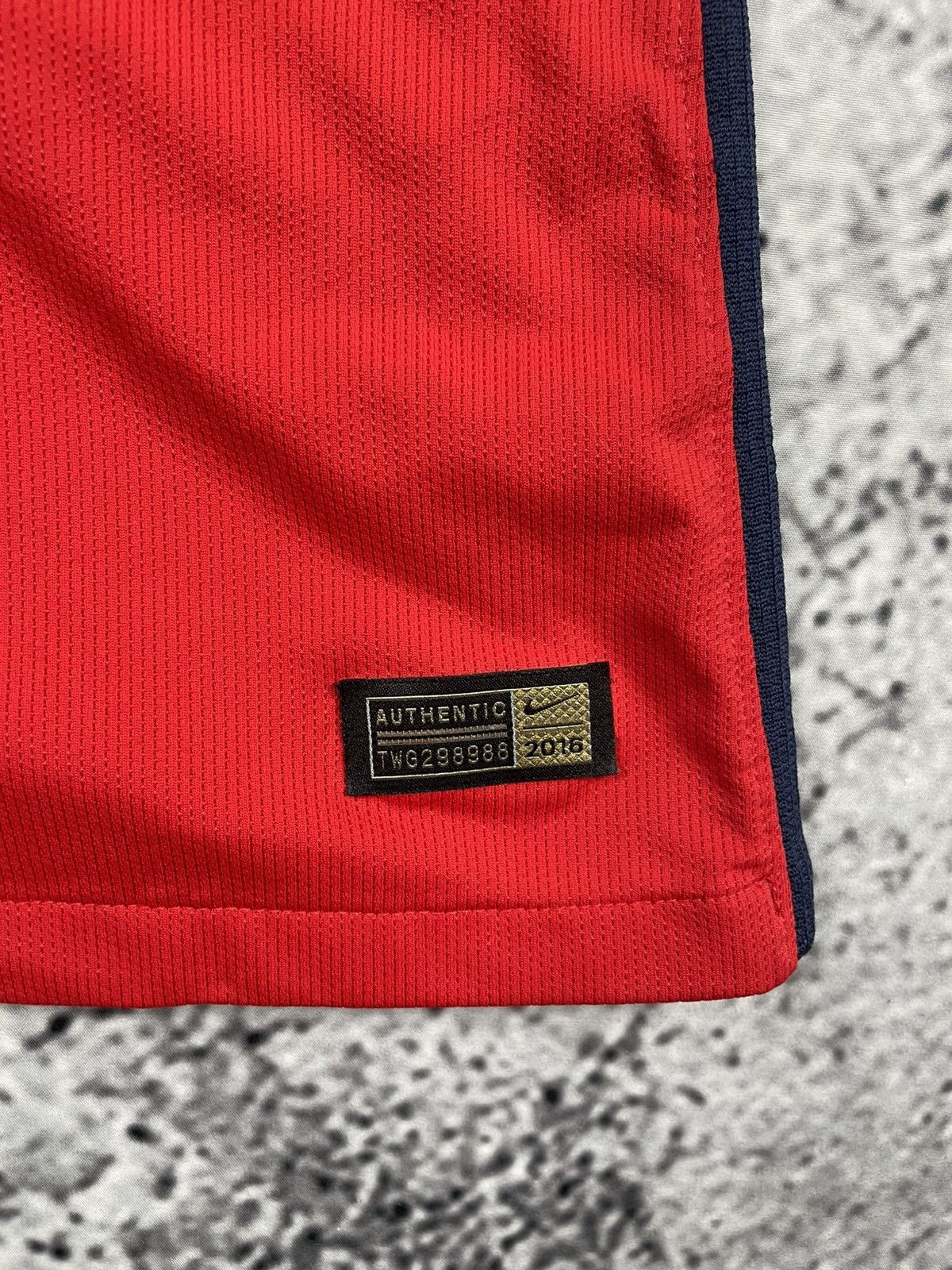 Nike Nike M 2016 Norway Home Jersey Football Shirt Player Issue Size US M / EU 48-50 / 2 - 11 Thumbnail