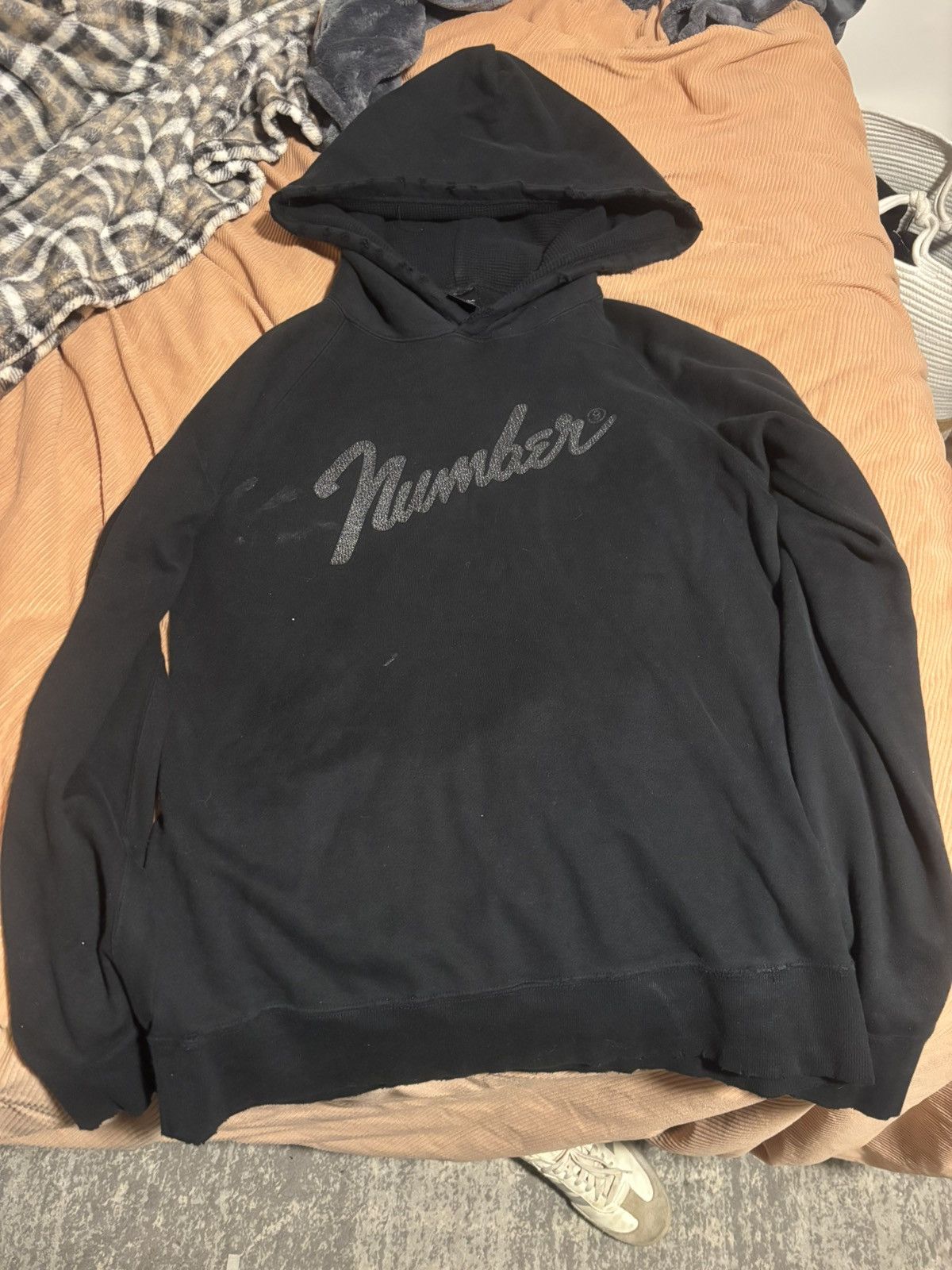 Number (N)ine Number Nine Fender Hoodie White/Black | Grailed