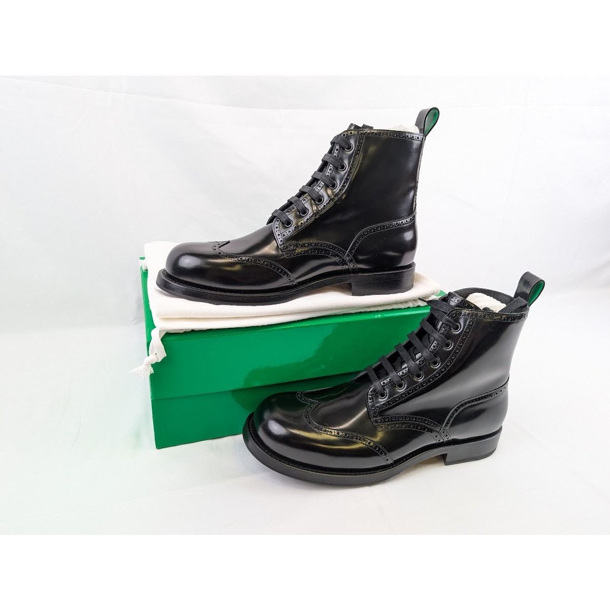Bottega Veneta o1rshd1 Q:2 / Gloss Vinyl Wardrobe Ankle Boots in Black Size US 11 / EU 44 - 18 Thumbnail