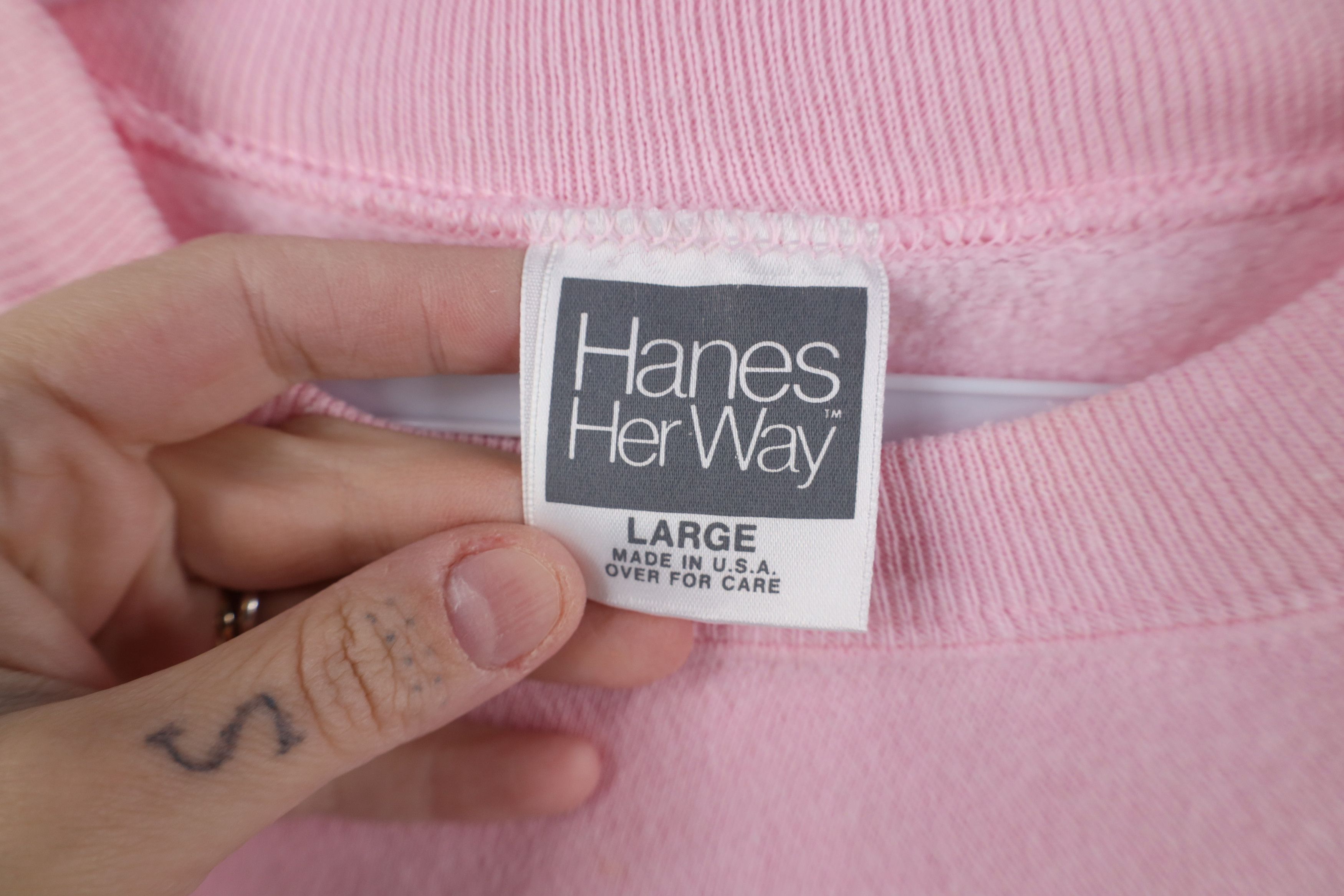 Vintage Vintage 90s Streetwear Sheep Heart Sweatshirt Pink USA Size L / US 10 / IT 46 - 9 Thumbnail