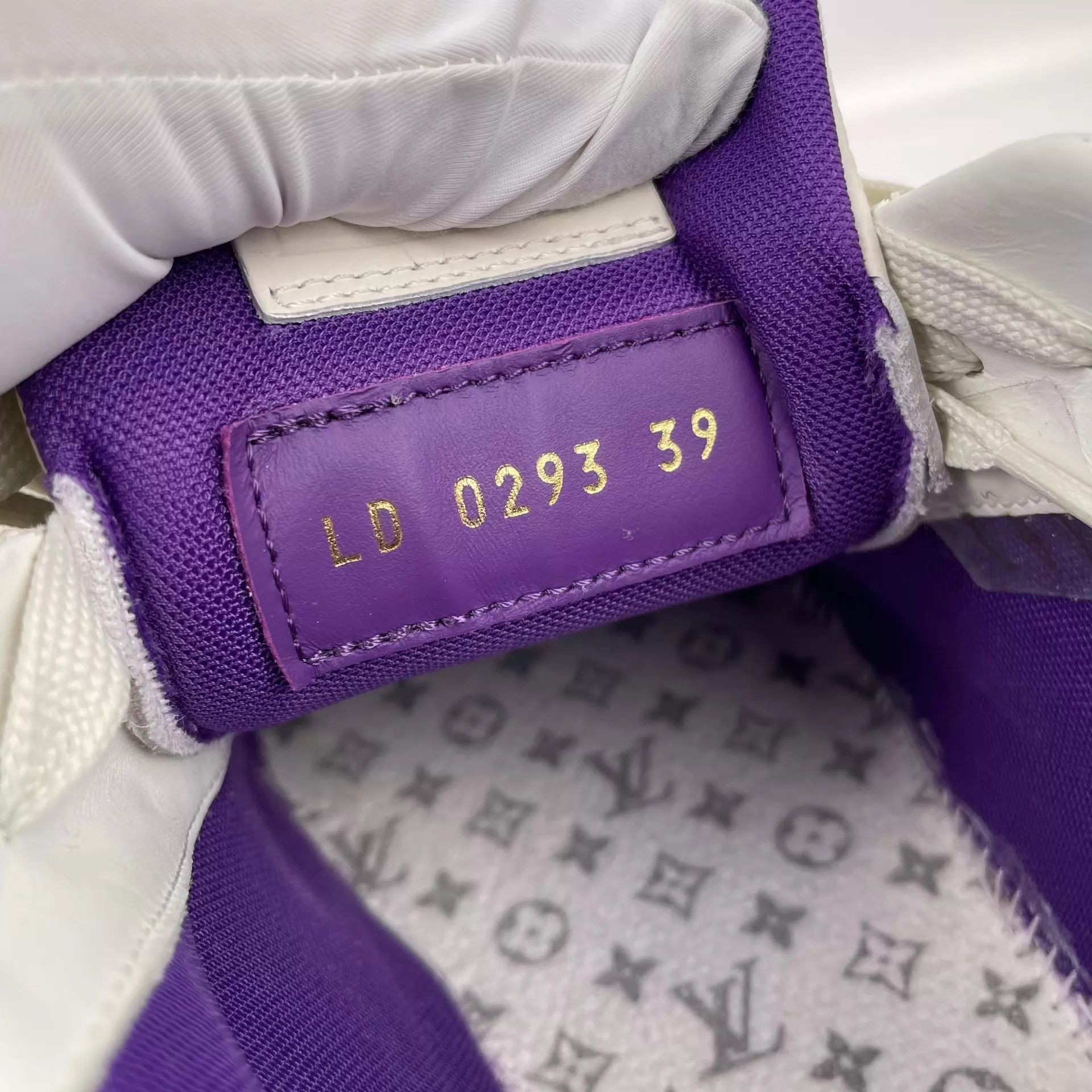 Louis Vuitton LV Trainer White Purple Cement 39 Size US 8.5 / IT 38.5 - 5 Thumbnail