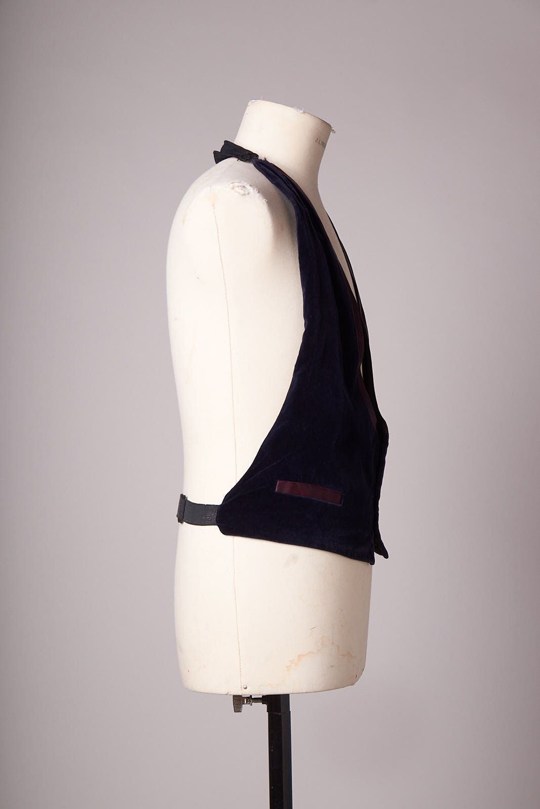 Vintage Vintage Blue Violet Velvet 1970s Tuxedo Vest Size 40L - 4 Thumbnail