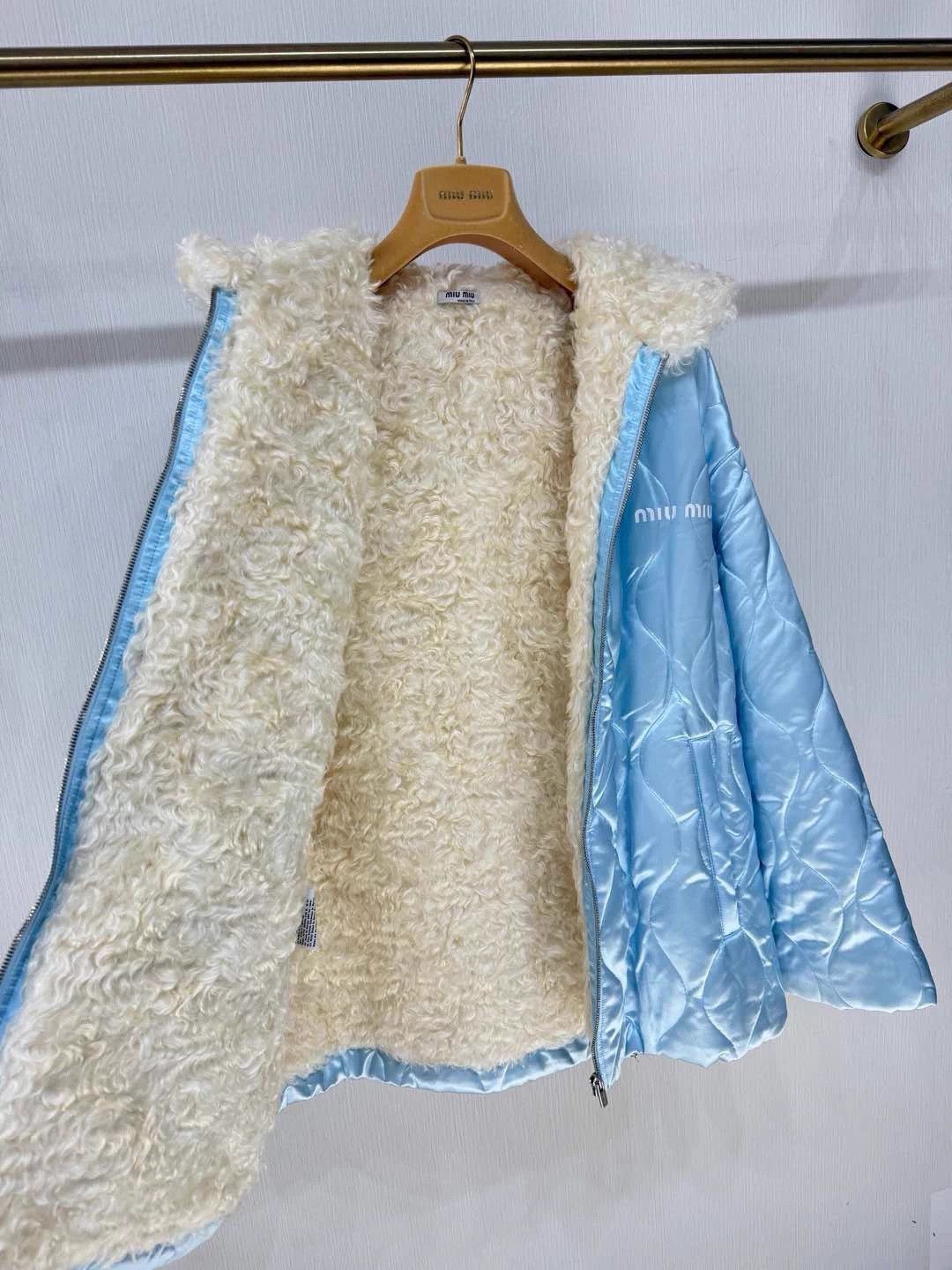 Miu Miu Miumiu Faux Fur Puffer 36 O/S 99new Cute Size XS / US 0-2 / IT 36-38 - 3 Thumbnail