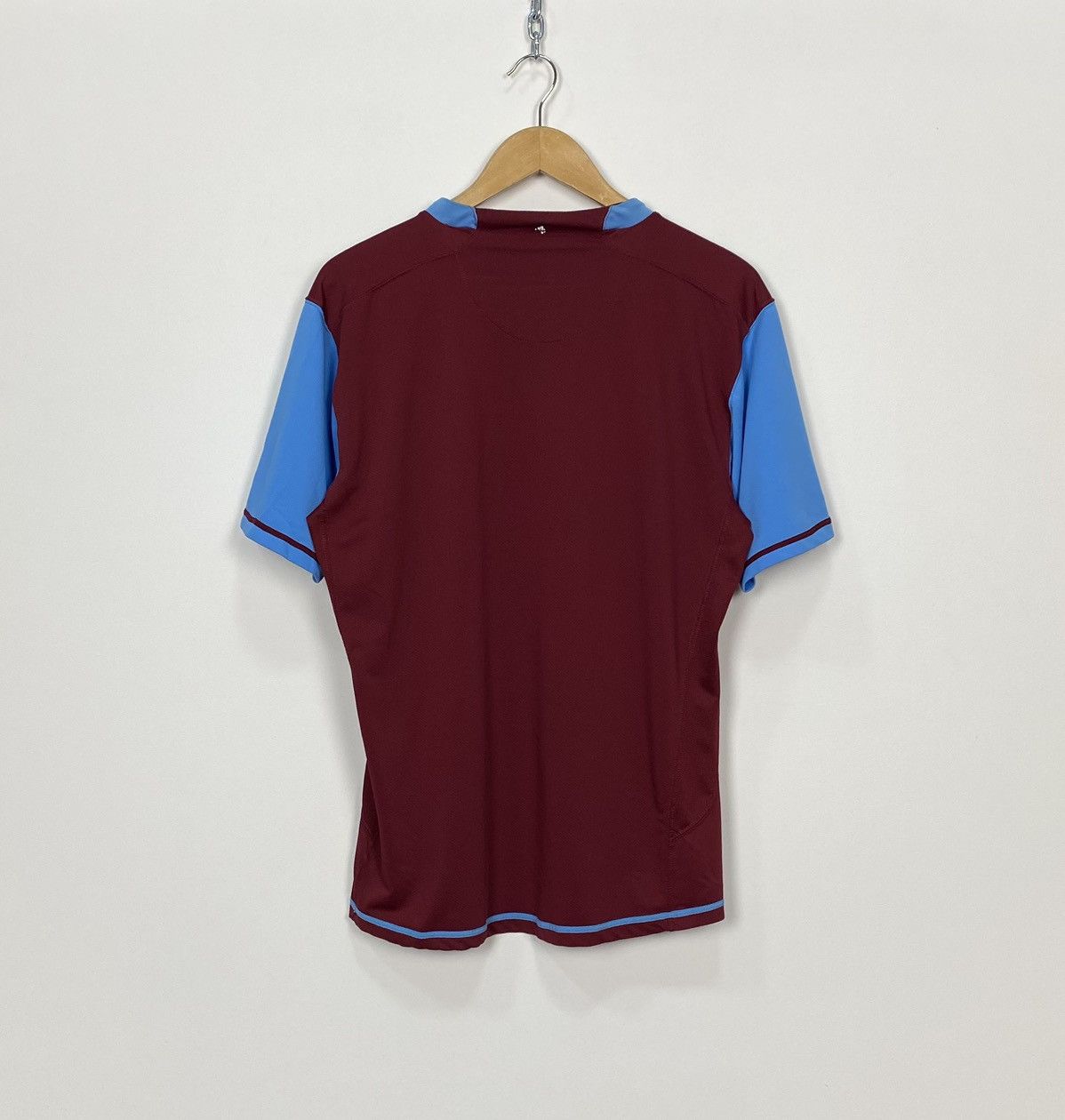 Nike Aston Villa Nike Men’s L shirt Home Jersey Kit - 2007-2008 Size US L / EU 52-54 / 3 - 12 Thumbnail