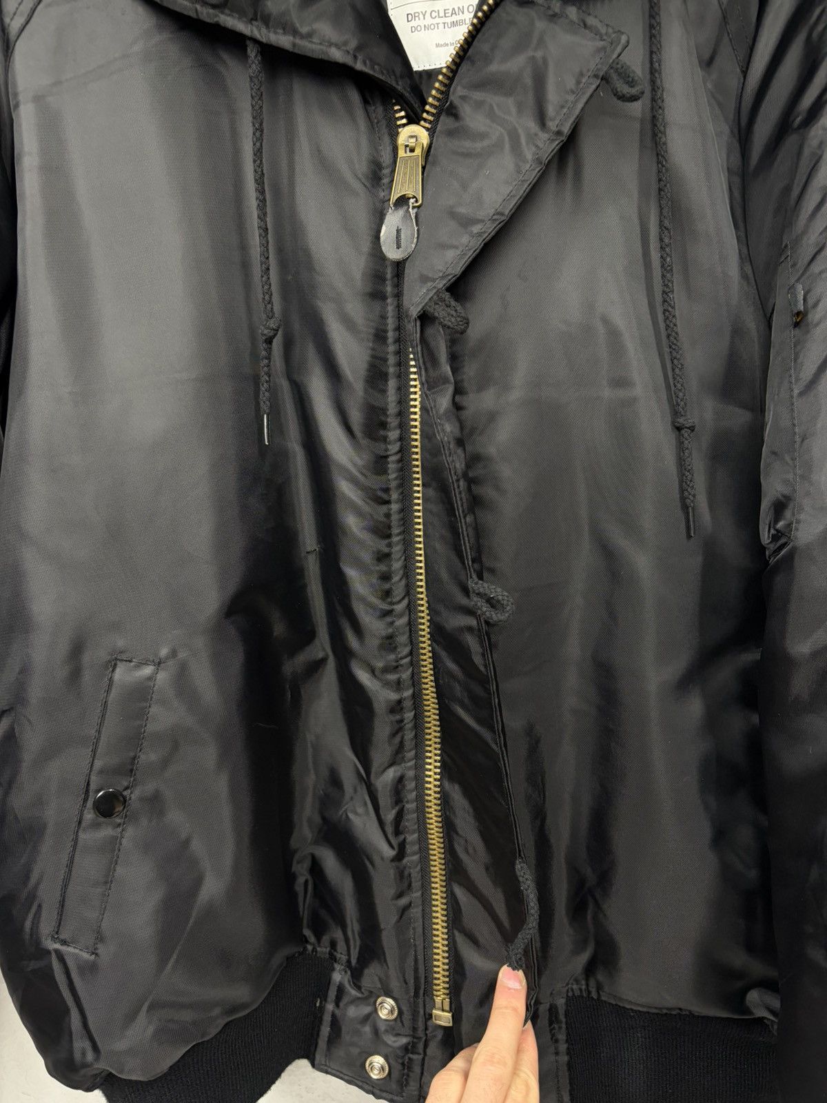 If Six Was Nine Vintage Rick Owens Vibe Black Bomber Jacket Faux Fur Collar Size US L / EU 52-54 / 3 - 16 Thumbnail