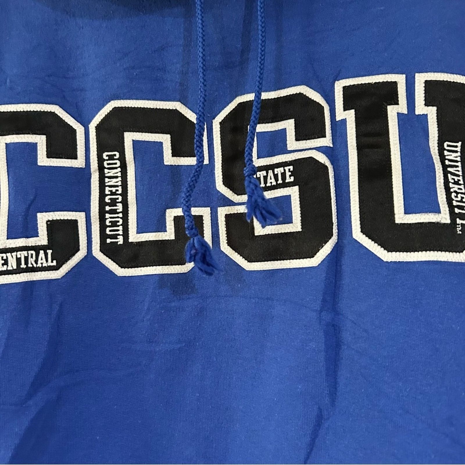 Champion Champion Central Connecticut State Blue Devils Hoodie Size US L / EU 52-54 / 3 - 4 Thumbnail