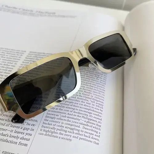 VIBE Retro punk sunglasses Size ONE SIZE - 3 Thumbnail