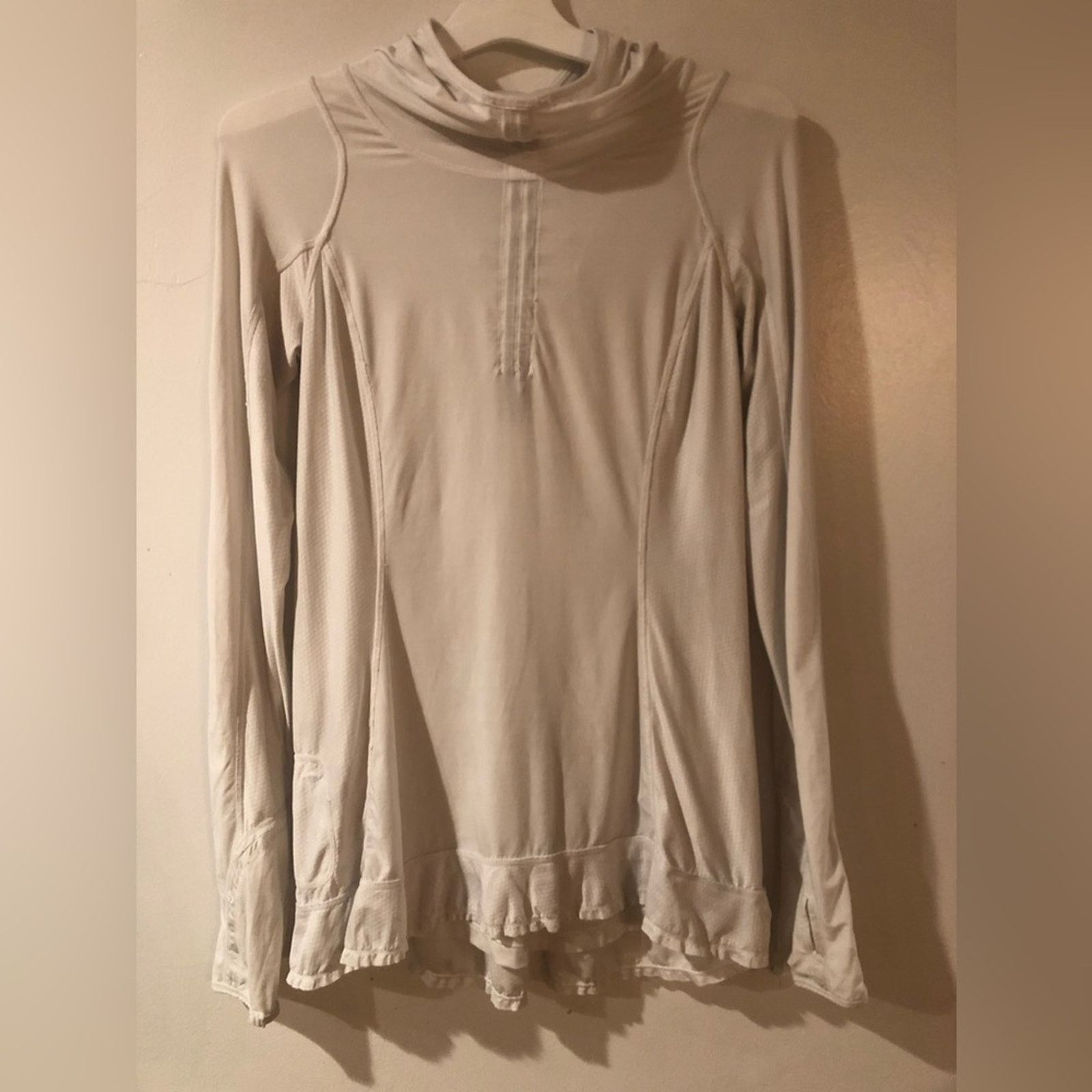 Lululemon Lululemon sports top with hoodie Size S / US 4 / IT 40 - 2 Thumbnail