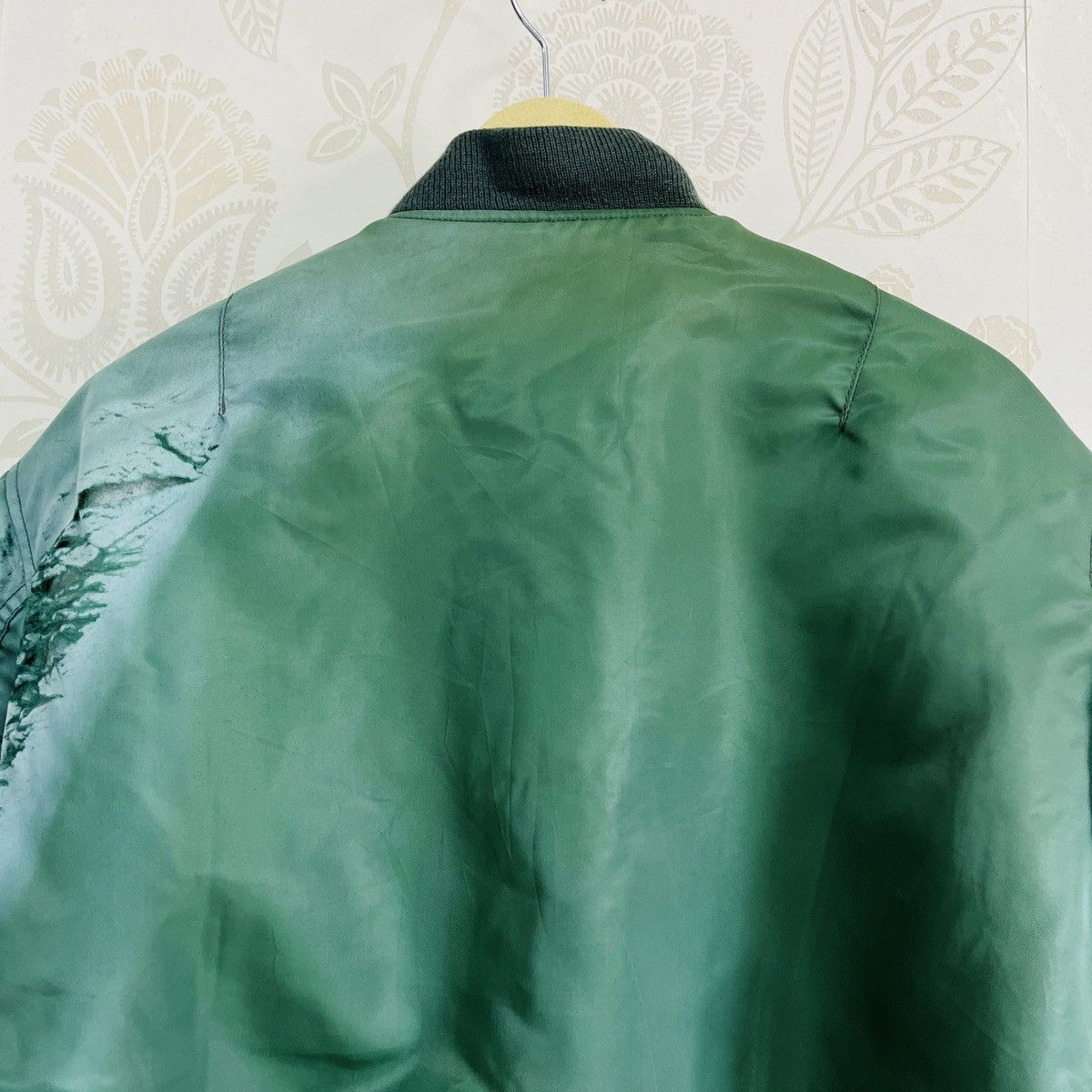 Japanese Brand Vintage Army Air Force Distressed Bomber Fly Jacket Size US L / EU 52-54 / 3 - 24 Thumbnail