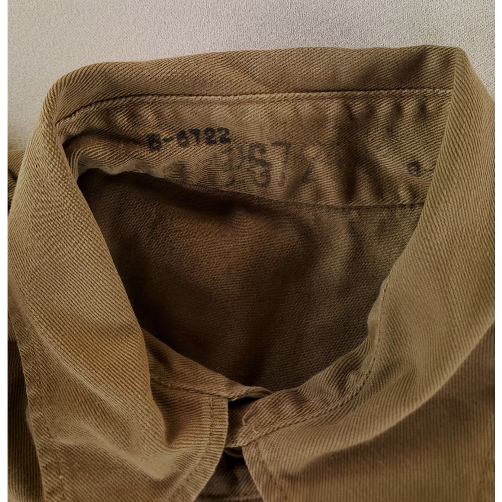 Vintage VINTAGE US Army Shirt Khaki 50s Button Up Airborne 11 Patches Mens L Beige Long Sleeve Size US L / EU 52-54 / 3 - 3 Thumbnail