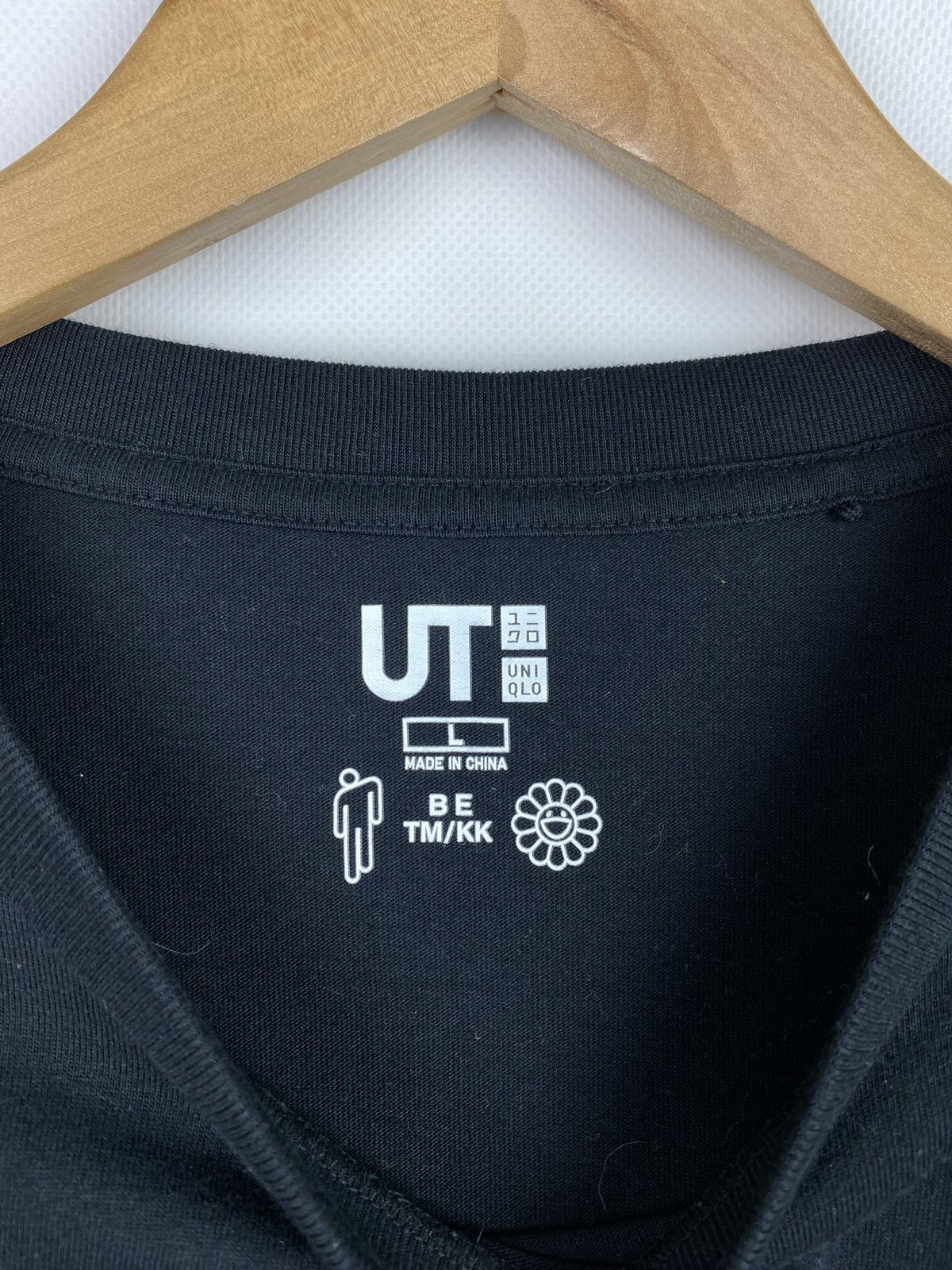 Uniqlo Uniqlo Billie Eilish Takashi Murakami Graphic T Shirt Size L Size US L / EU 52-54 / 3 - 7 Thumbnail