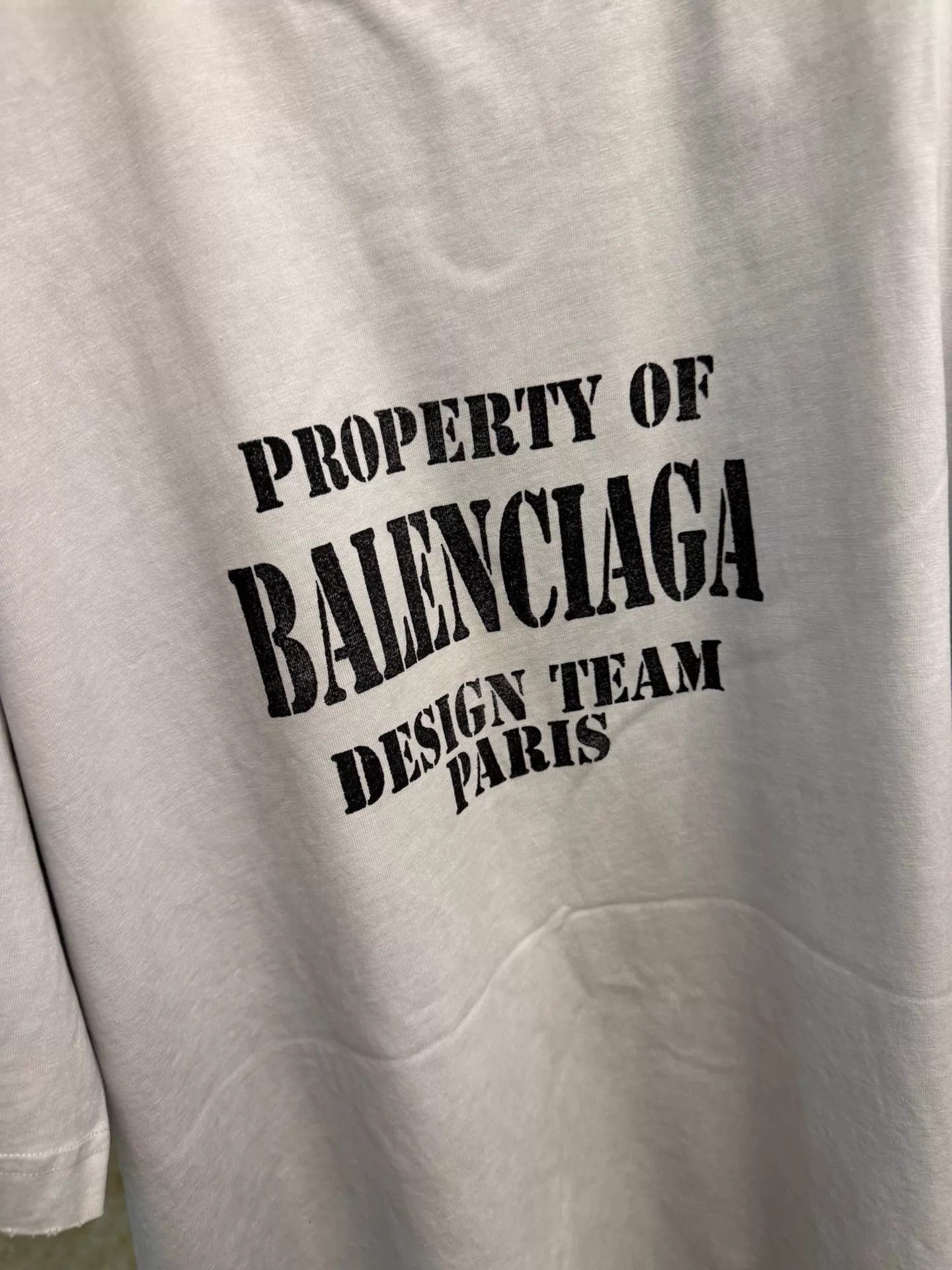 Balenciaga Balenciaga Distressed Graffiti Logo Gray T-Shirt S (XL) Size US S / EU 44-46 / 1 - 3 Thumbnail