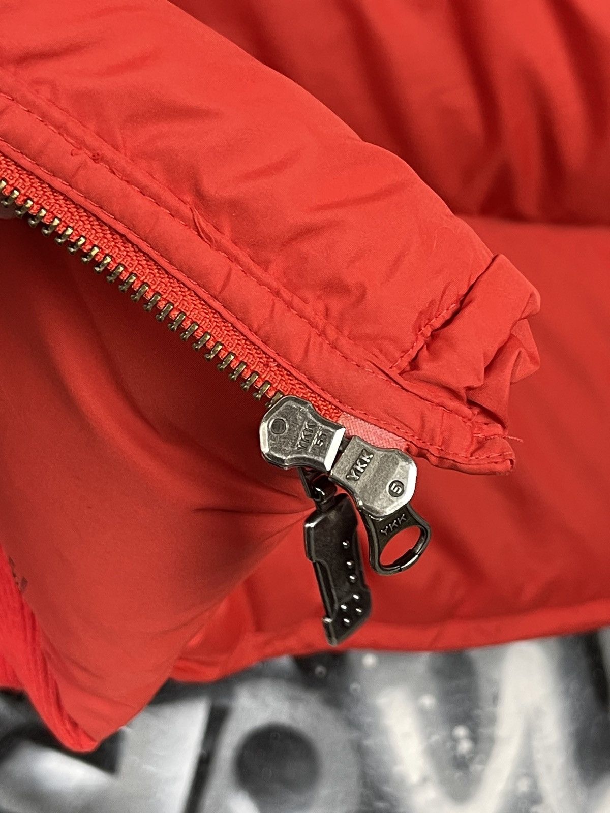 Nike ACG Nike ACG Y2K Vintage Red Puffer Down Jacket Women’s Size M Size M / US 6-8 / IT 42-44 - 17 Thumbnail