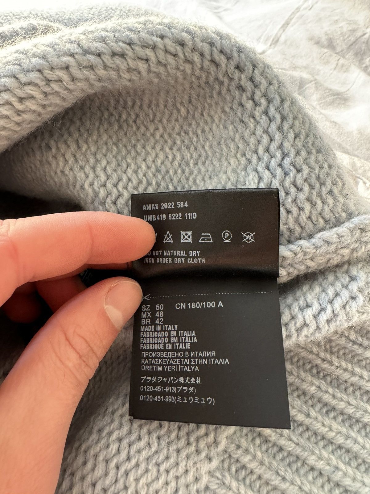 Prada Ice Blue AW22 Oversized V-Neck Sweater Size US M / EU 48-50 / 2 - 5 Thumbnail