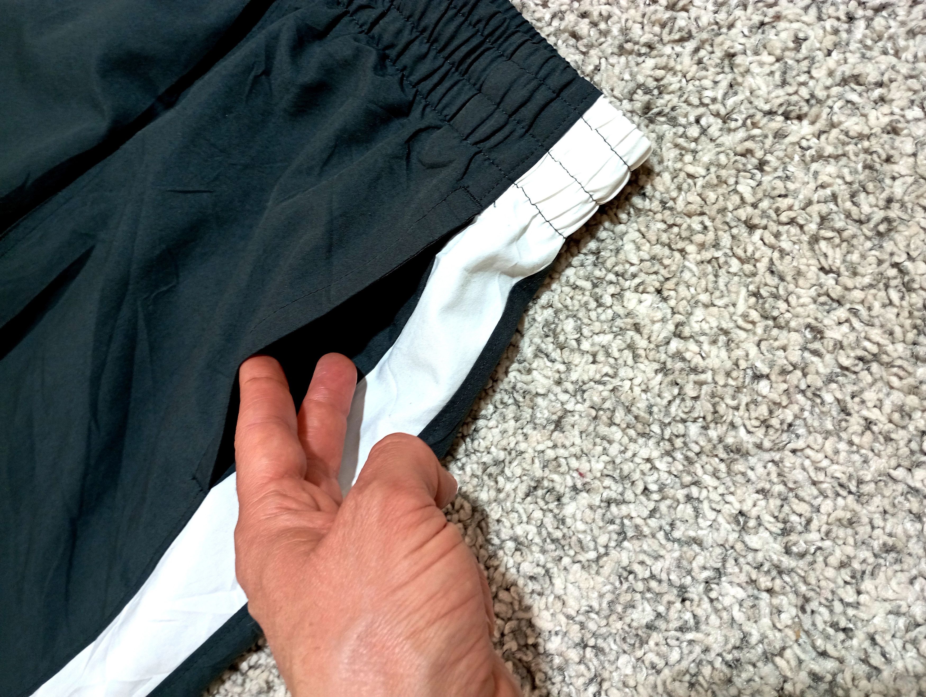 Nike Nike Vintage Nylon Track Pants Baggy Swoosh Drill Y2K Size US 32 / EU 48 - 9 Thumbnail