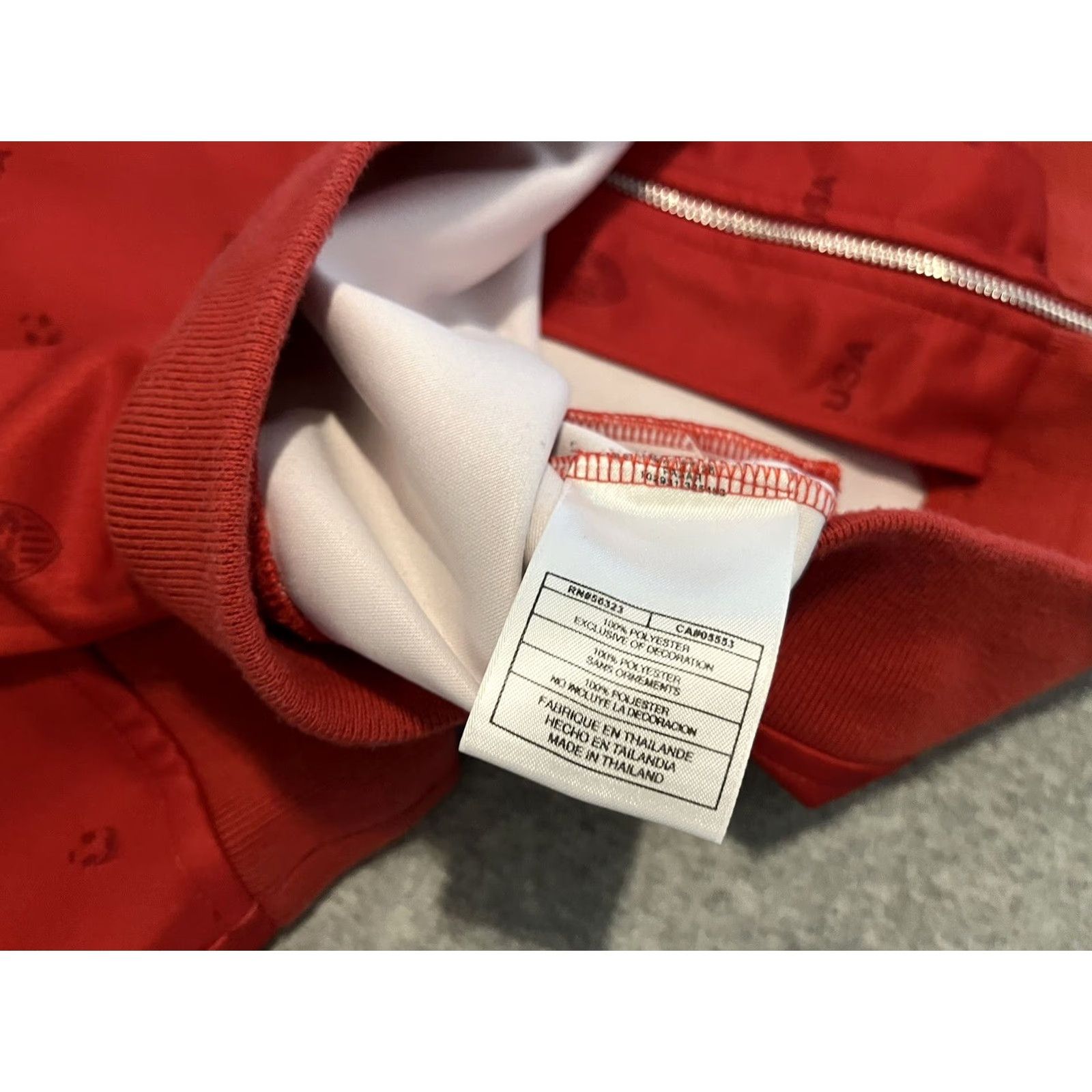 Nike VINTAGE Nike USA Soccer USMNT Red Full Zip Jacket AOP Size Medium Shirt Mens Jacket Red USA 90s Football Size US M / EU 48-50 / 2 - 5 Thumbnail