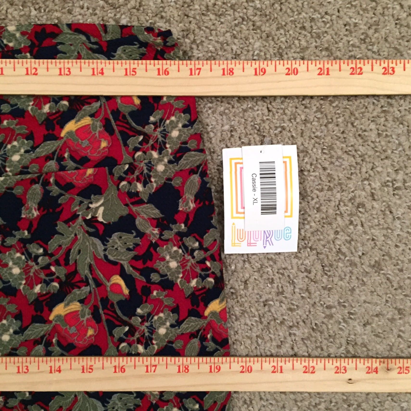 Vintage LuLaRoe Skirt Knee Length Floral Green XL Unlined Pull On Casual Women Size 40" / US 18 - 3 Thumbnail