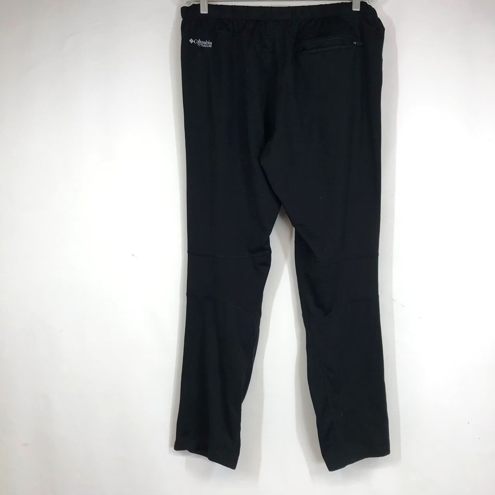 Vintage Columbia Titanium Pants Women XL Black Athletic Hiking Omni-Wick Ankle Zip Size 40" / US 18 - 4 Thumbnail