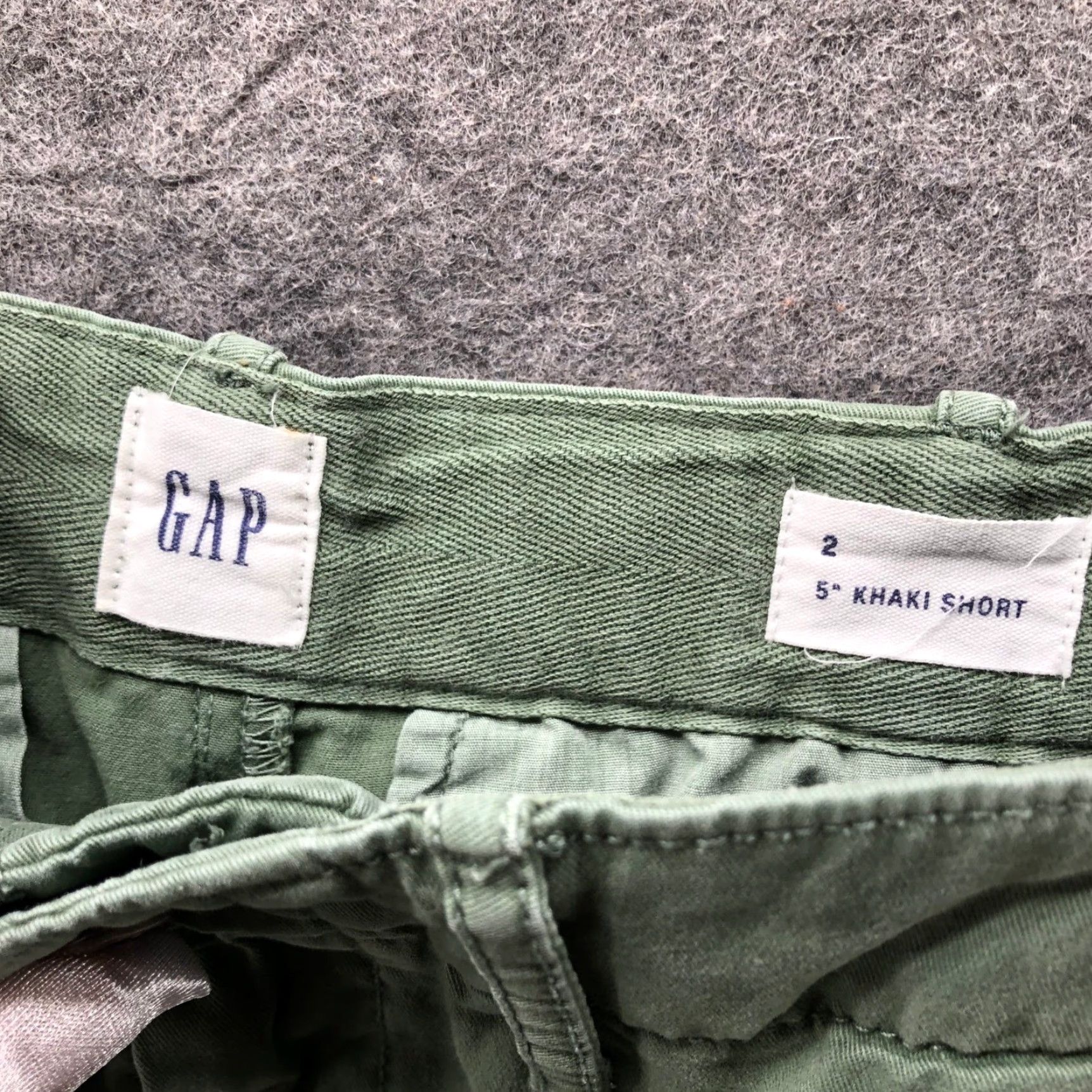 Gap Gap 5'' Khaki Shorts Womens 2 Army Green Stretch Flat Front Mid Rise Chino Size 28" / US 6 / IT 42 - 3 Thumbnail