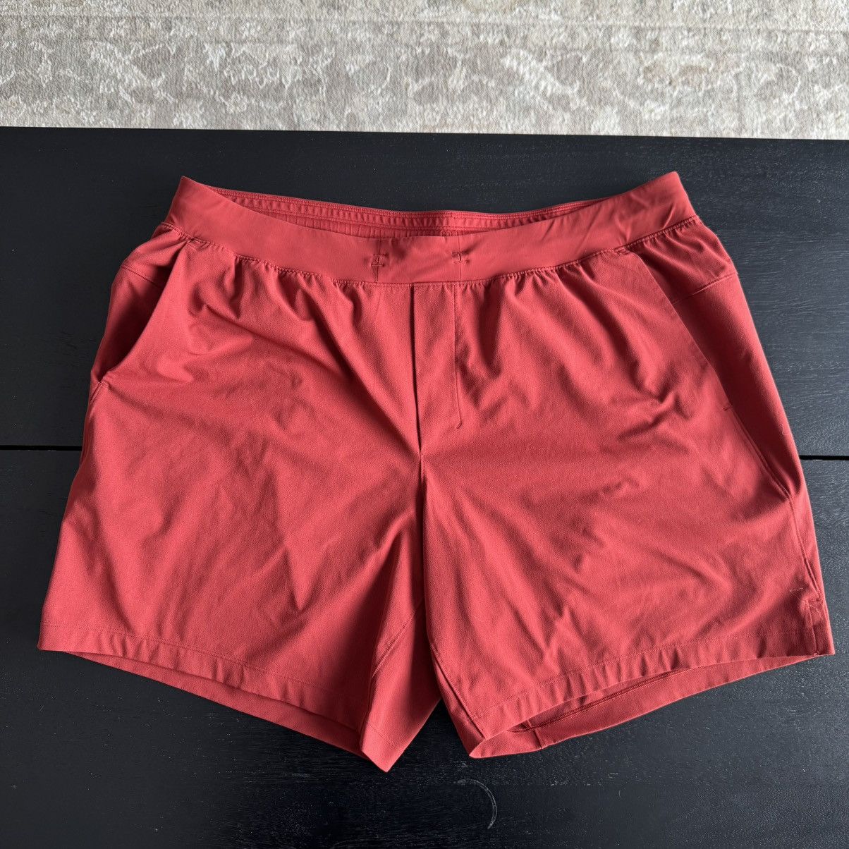Lululemon Zeroed in Short 7” LinerLess XXL Size US 38 / EU 54 - 1 Thumbnail