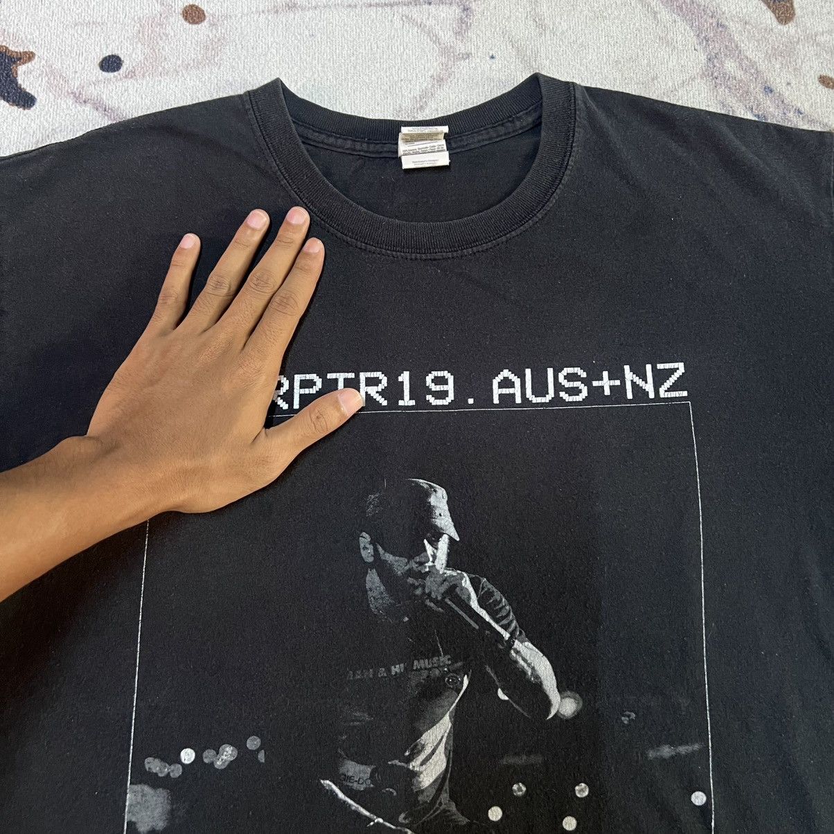 Band Tees Eminem Rapture Tour 2019 AUS + NZ Tee Size US L / EU 52-54 / 3 - 4 Thumbnail
