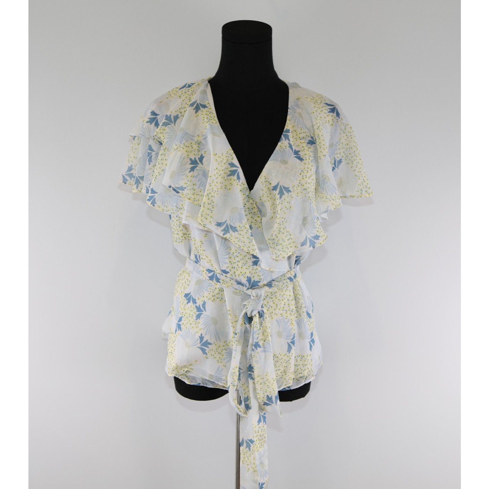Ted Baker NWoT TED BAKER Gemmiaa Floral Print Ruffle Wrap Blouse US 8 Size M / US 6-8 / IT 42-44 - 3 Thumbnail