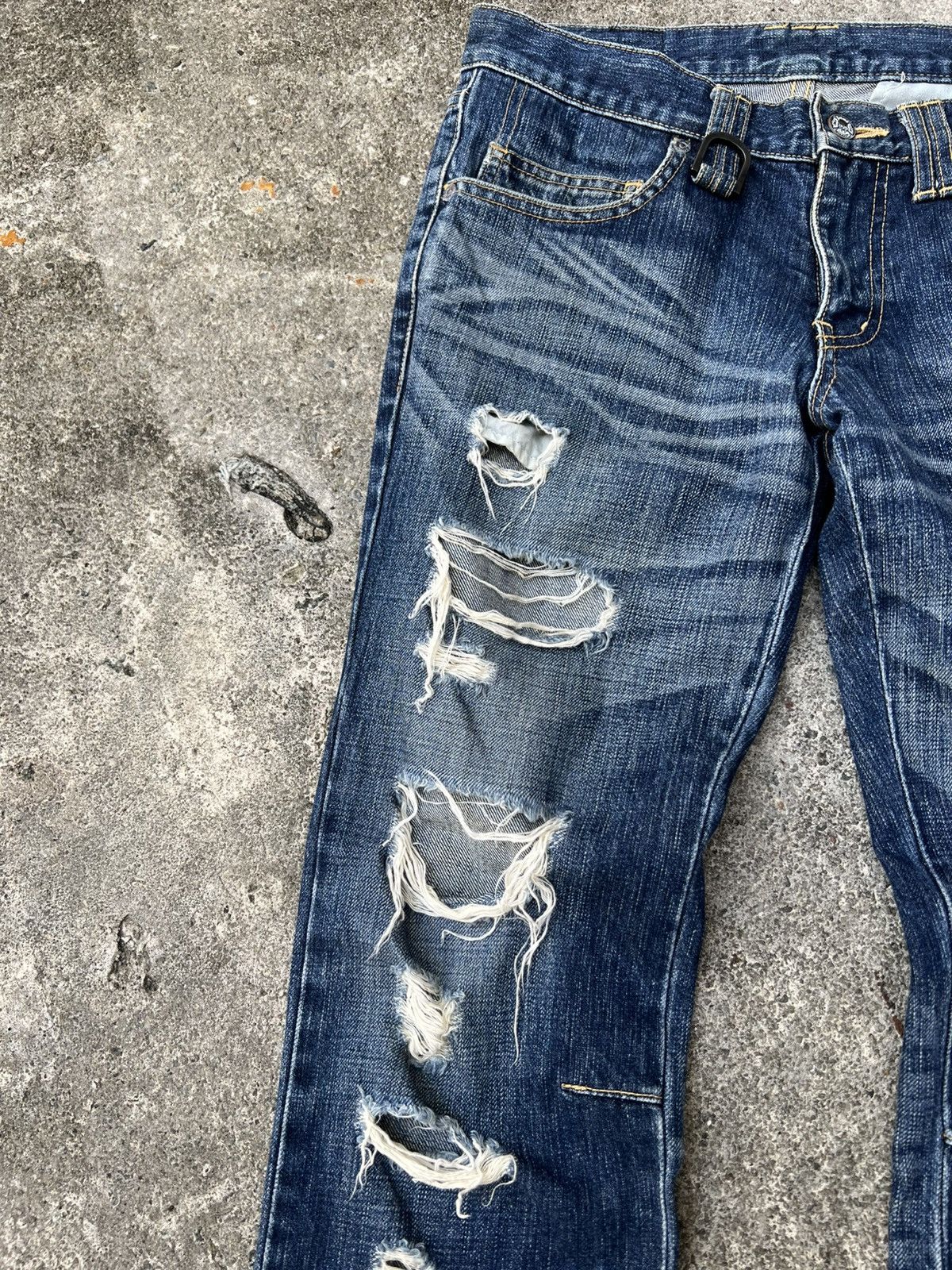 Japanese Brand 💥Japanese Brand Roen Distress Punk Jean Very Rare Size US 30 / EU 46 - 10 Thumbnail