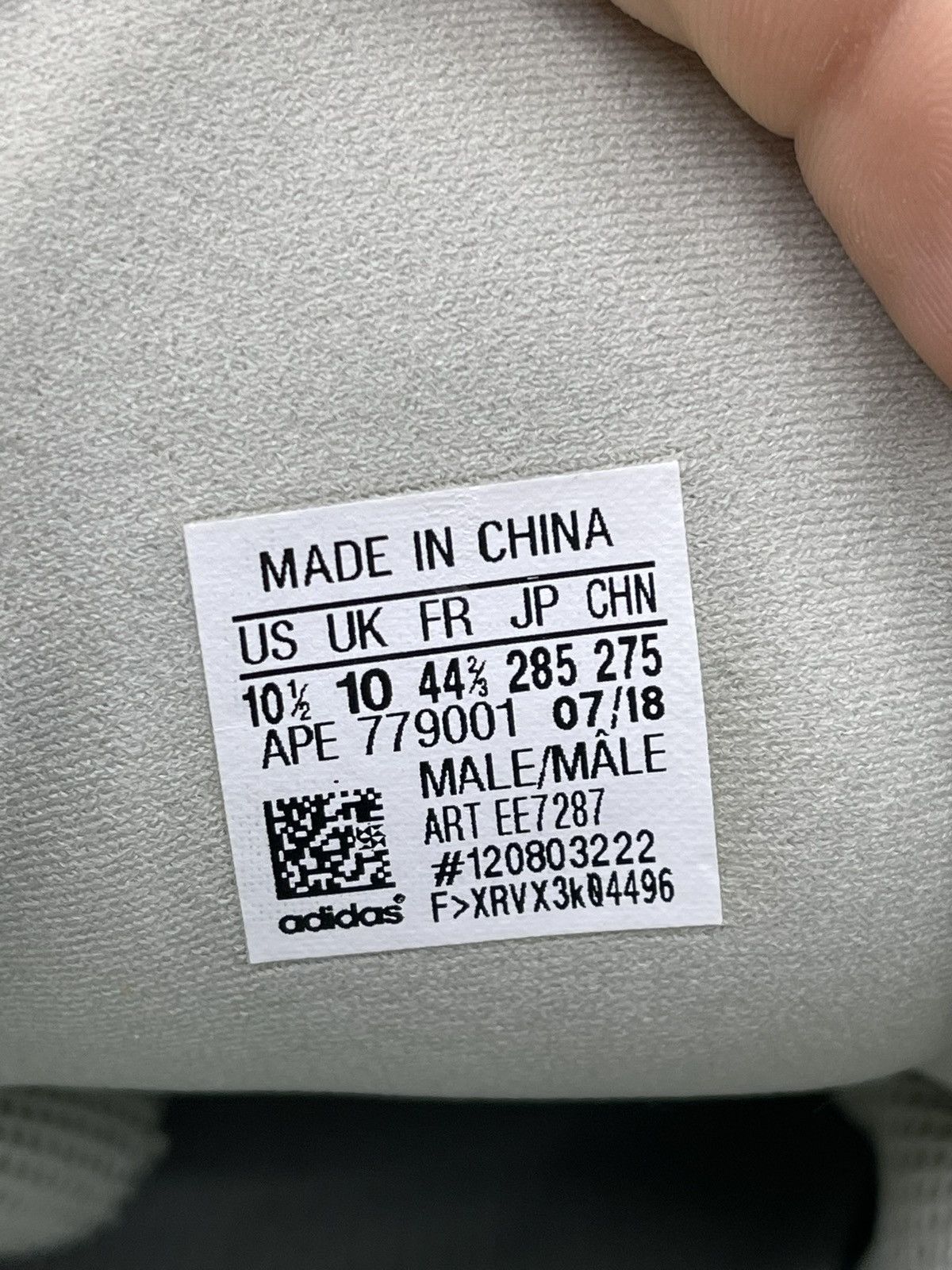 Yeezy Size 10.5 - Adidas Yeezy 500 Salt Size US 10.5 / EU 43-44 - 9 Thumbnail