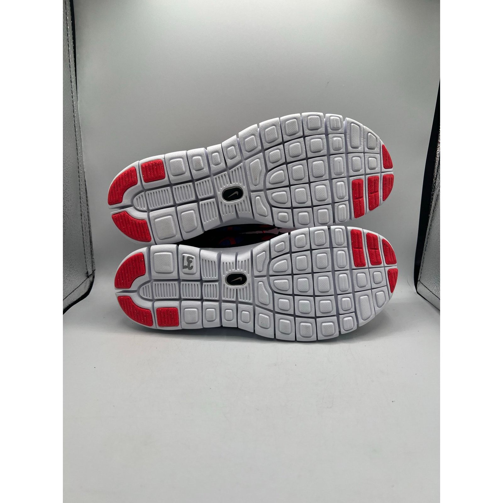 Nike Nike Free RN 2 GS “Black Multi” size 6 Y Size US 6 / IT 36 - 5 Thumbnail