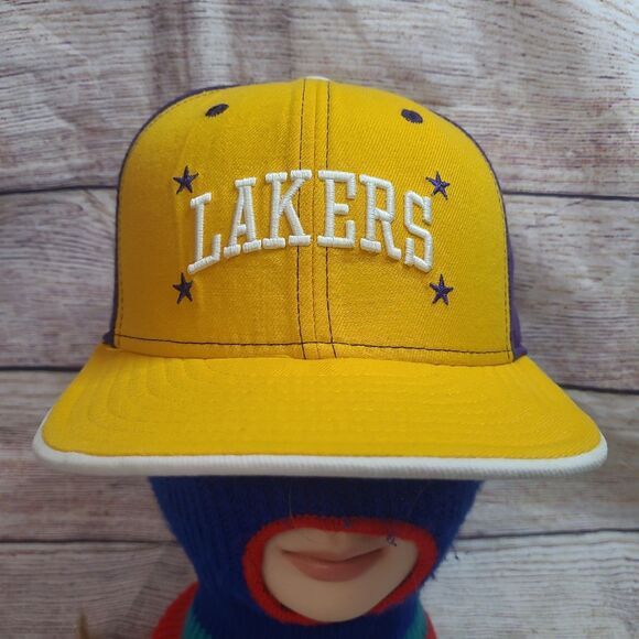 New Era Vtg New Era Los Angeles Lakers Fitted hat Size ONE SIZE - 3 Thumbnail