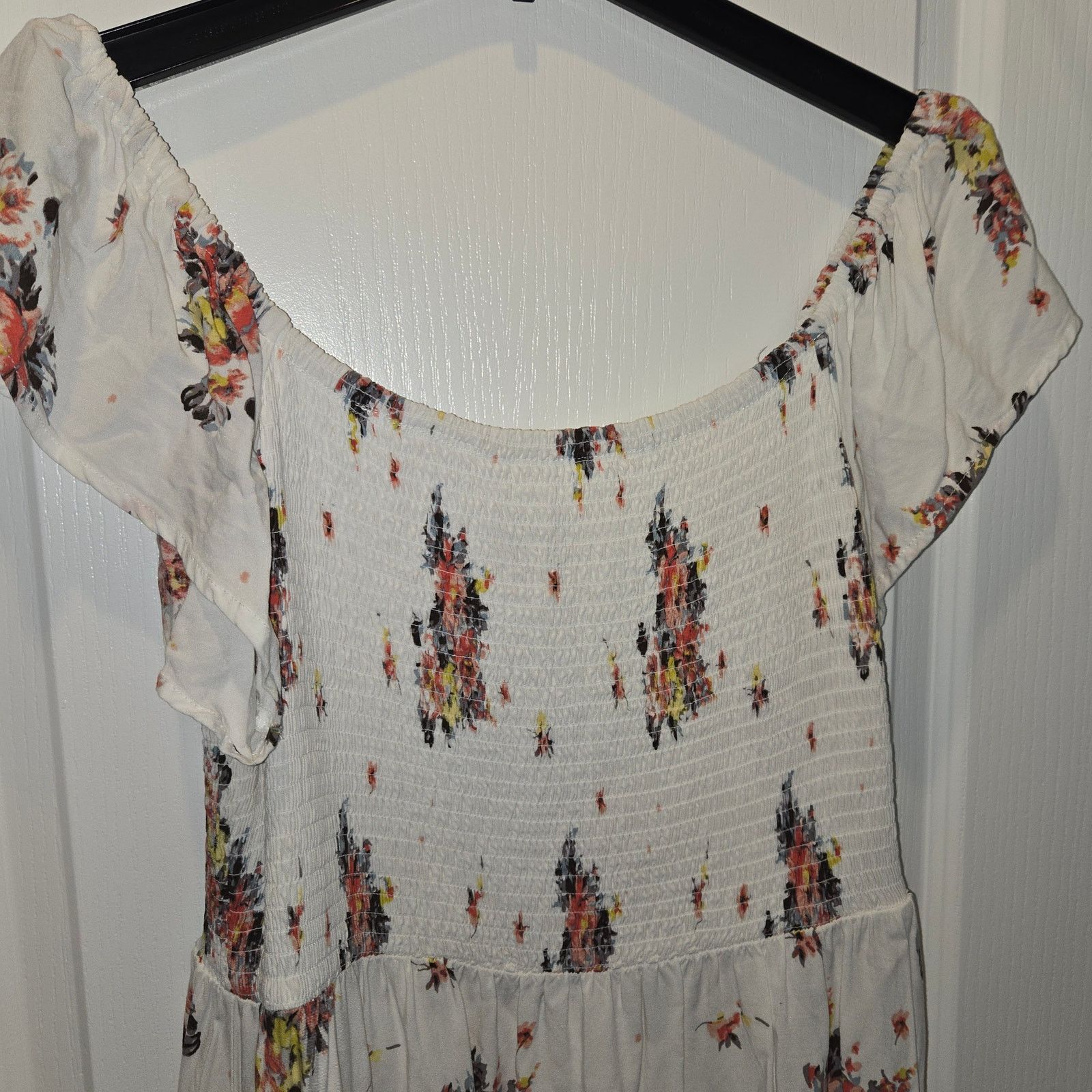 Other Torrid Floral off/on shoulder shirred bodice sz 2 US 18-20 Size XXL / US 16-18 / IT 52-54 - 2 Thumbnail