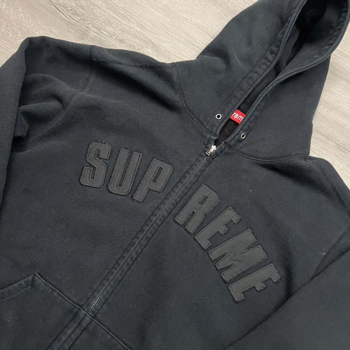 Supreme Vintage Supreme Arc Logo Zip Up Hoodie 1997 Size US L / EU 52-54 / 3 - 13 Thumbnail
