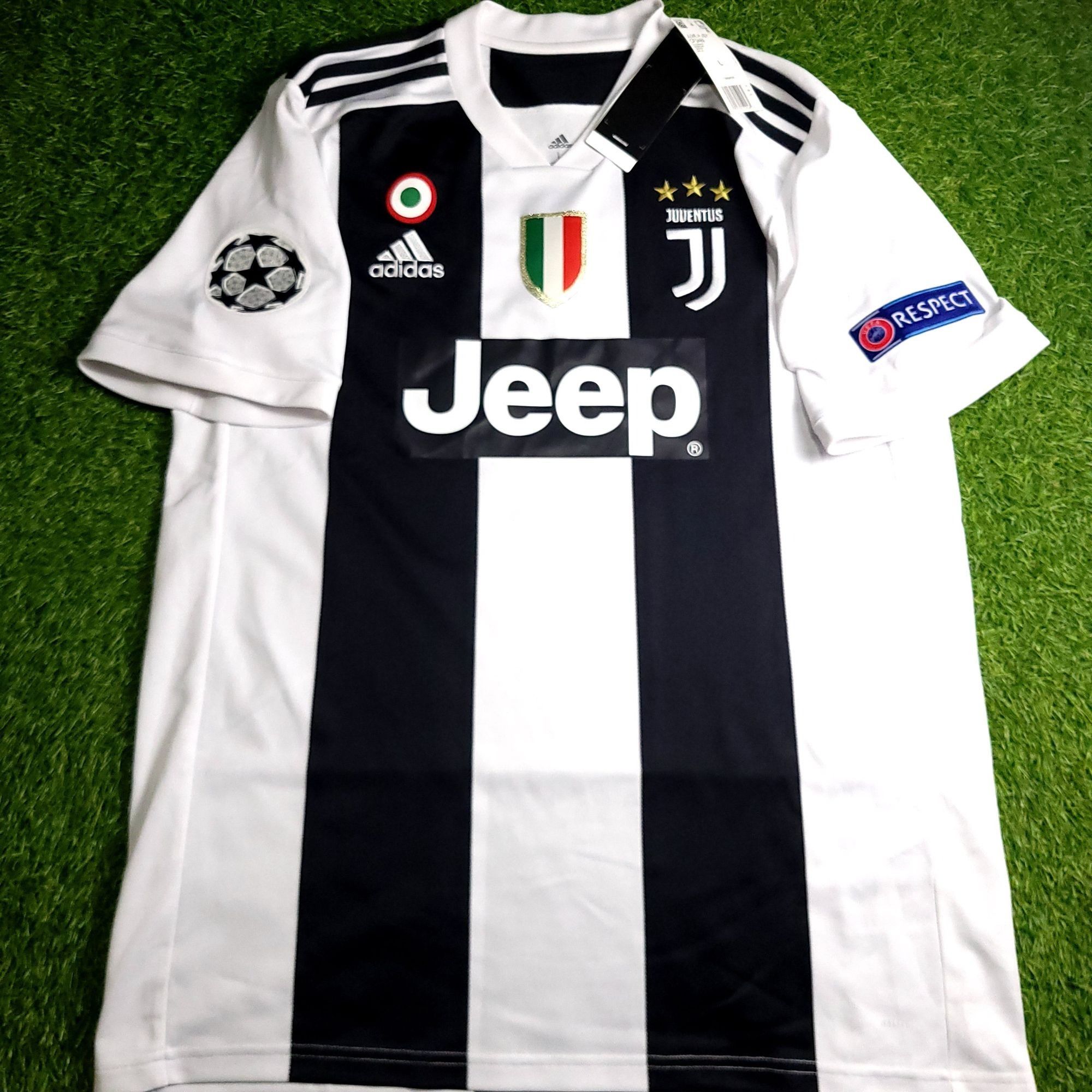 Adidas Ronaldo Juventus 2018 2019 DEBUT UEFA Soccer Jersey BNWT L Size US L / EU 52-54 / 3 - 2 Thumbnail