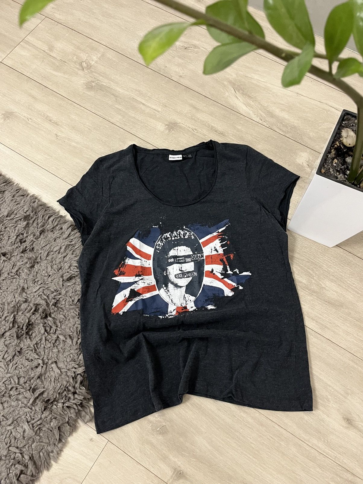 Hysteric Glamour 🔥00's John Galliano British Flag Vibe Sex Pistols T Shirt Size L / US 10 / IT 46 - 3 Thumbnail