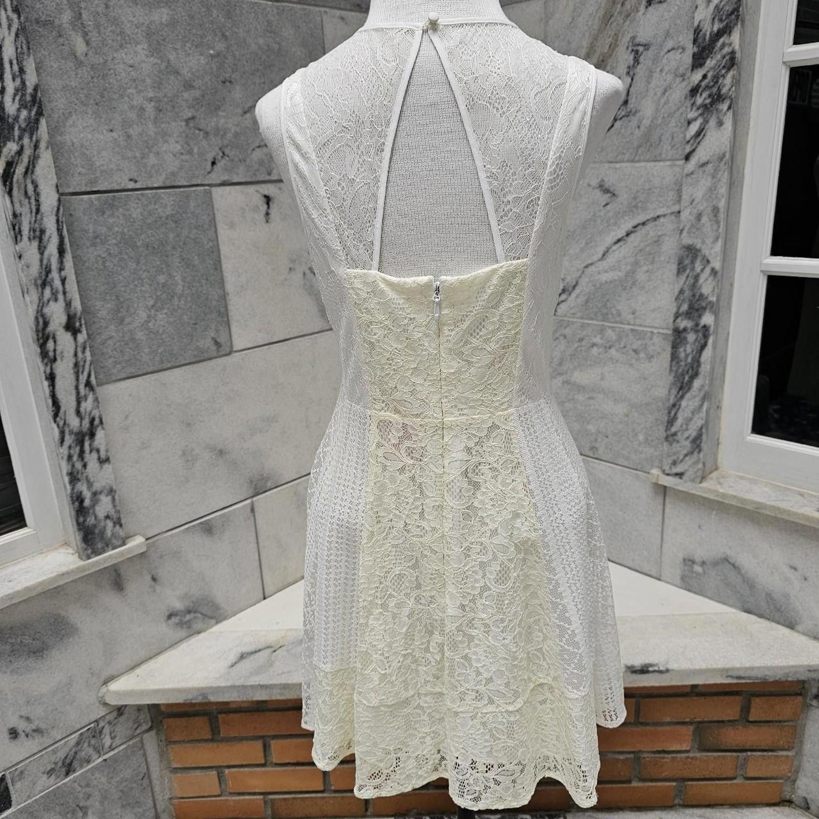 BCBGeneration BCBGeneration Women's White and Cream Ivory Dress Size M / US 6-8 / IT 42-44 - 6 Thumbnail