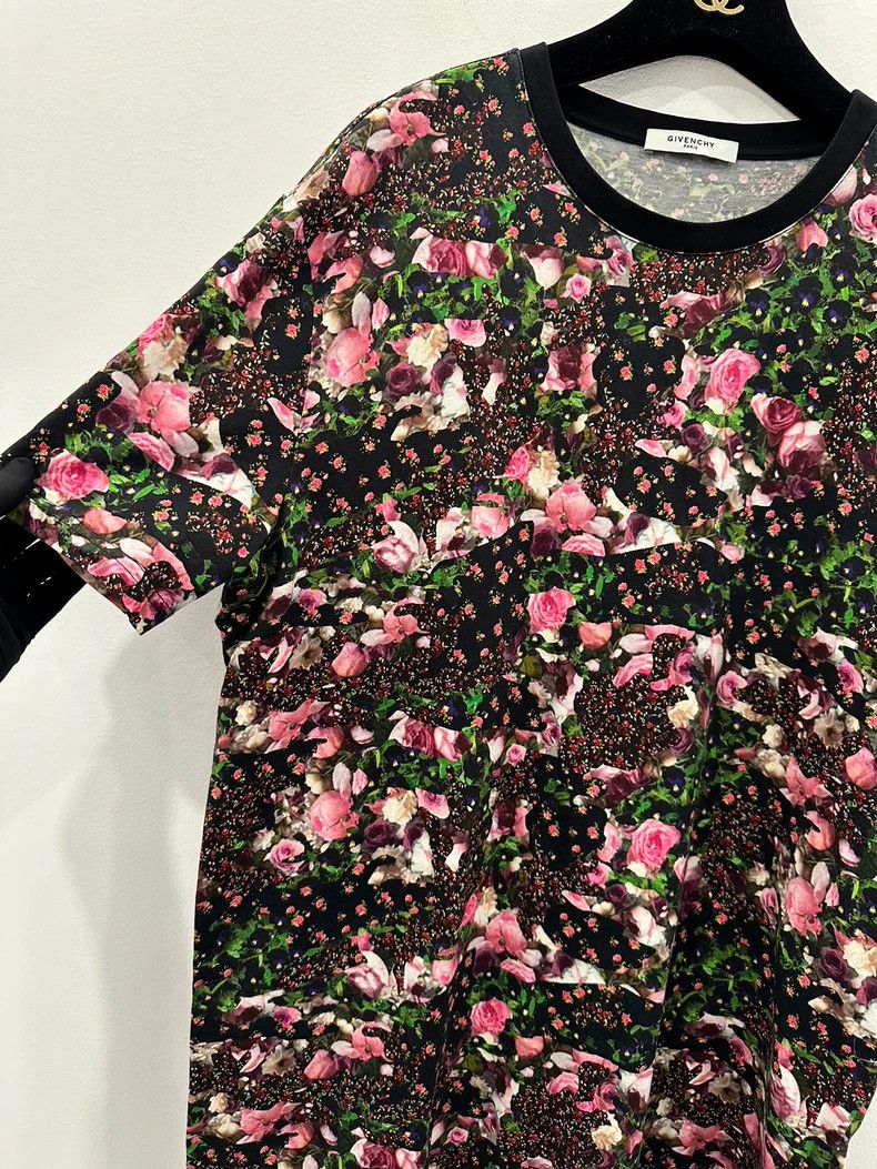 Givenchy Givenchy All-over Flower Print Show Short-sleeved Tee, Siz Size US L / EU 52-54 / 3 - 3 Thumbnail
