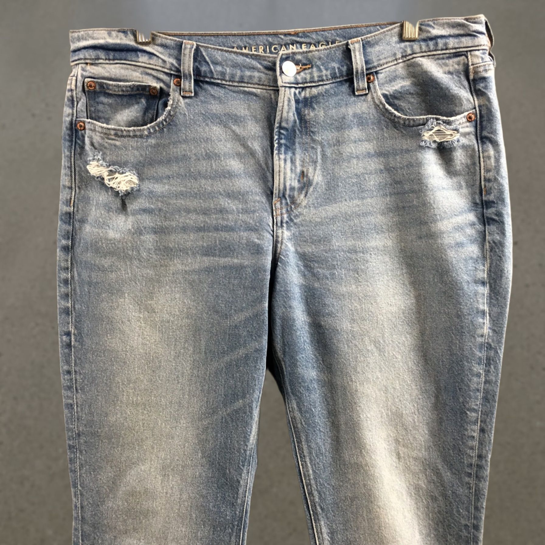 American Eagle Outfitters American Eagle Outfitters Straight Jeans Womens 14 Blue Mid Rise Denim 36x30 Regular Waist 5-Pocket Size 36" / US 14 / IT 50 - 1 Thumbnail