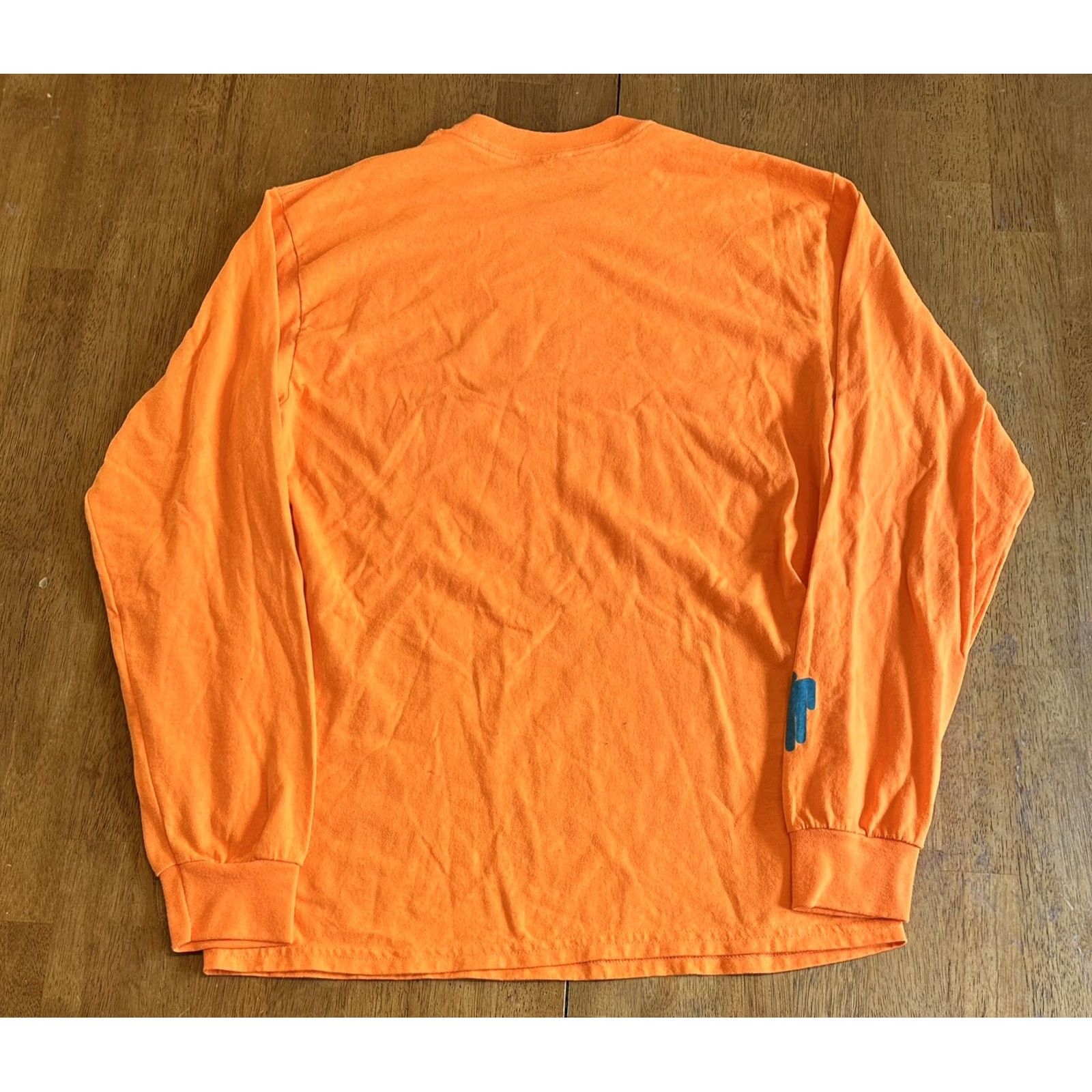 Vintage 2. Specificity: It clearly specifies "Long Sleeve Shirt" and size "M" for better user intent Size US M / EU 48-50 / 2 - 2 Thumbnail
