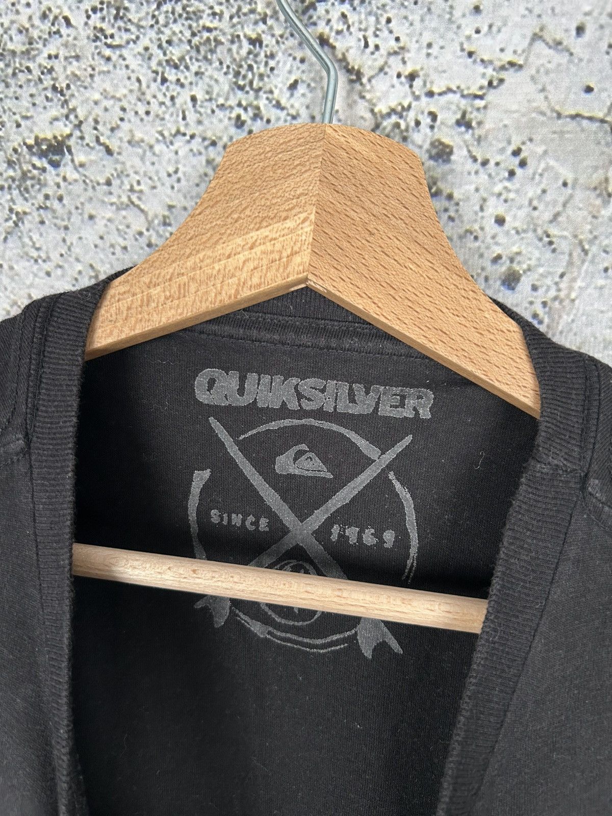Quiksilver Vintage Quiksilver Y2K Surf Style Skateboarding Tee Size US M / EU 48-50 / 2 - 5 Thumbnail