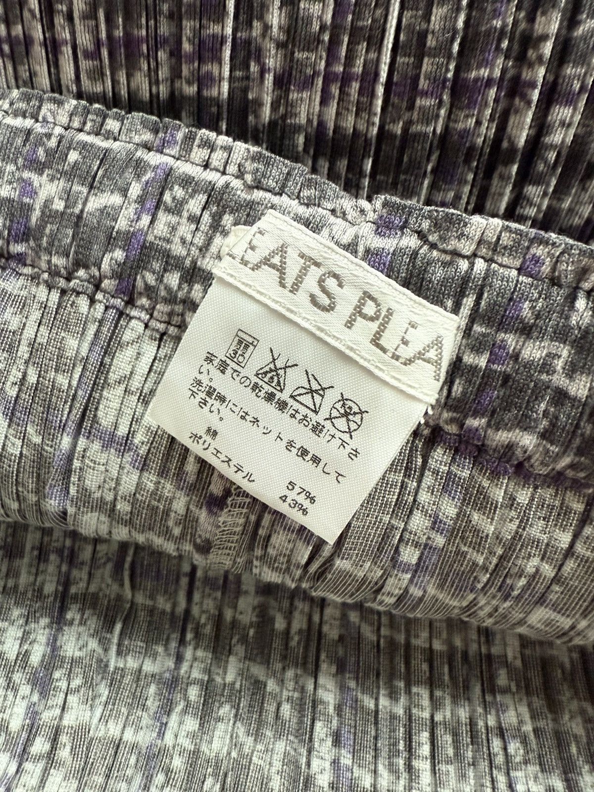 Pleats Please Issey Miyake RARE Pleats Please Issey Miyake plaid skirt Size 28" / US 6 / IT 42 - 5 Thumbnail