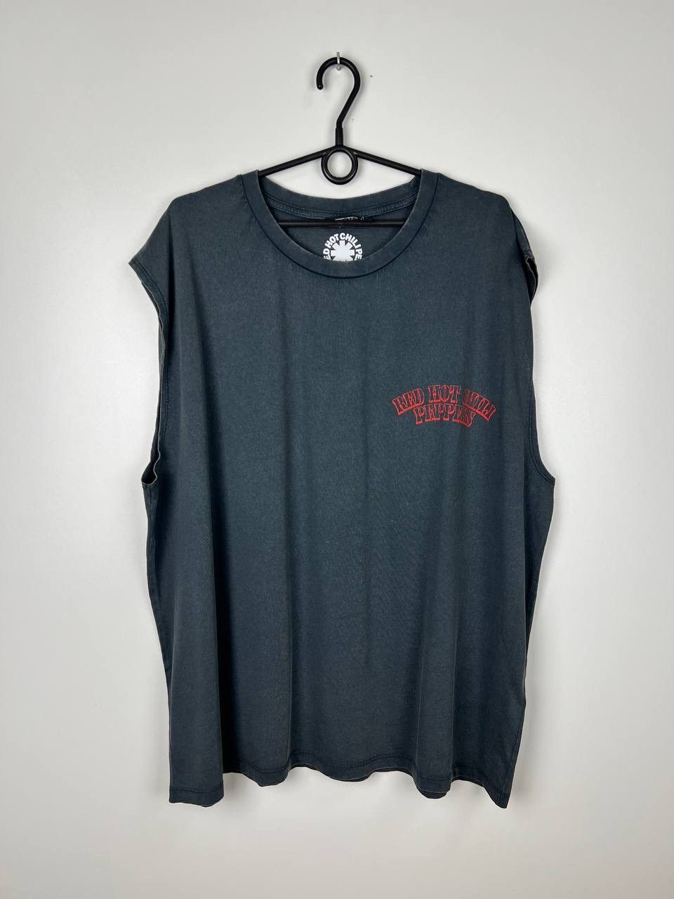Vintage Red Hot Chili Peppers band t-shirts size XL Size US XL / EU 56 / 4 - 1 Thumbnail