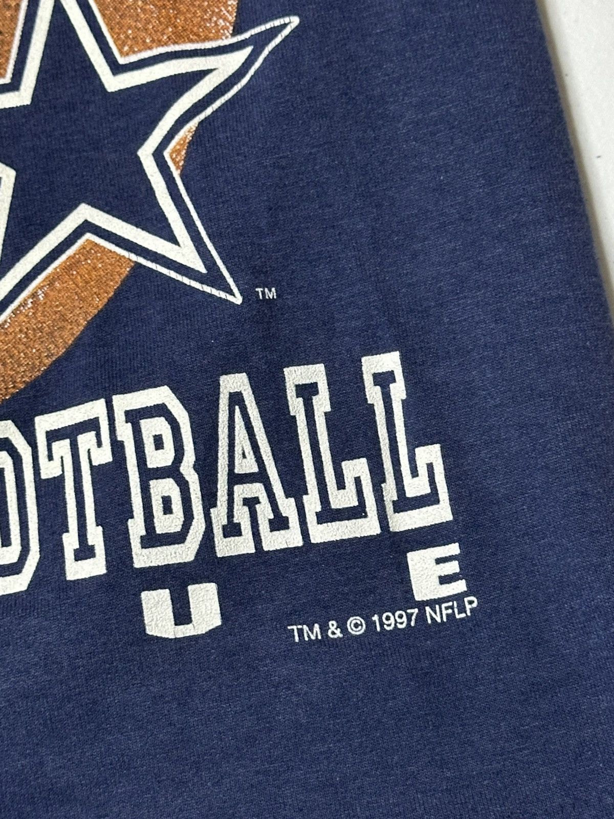 Hanes Vintage Dallas CowBoys Graphic 1997 NFL Youth Boy T-shirt Size US M / EU 48-50 / 2 - 3 Thumbnail
