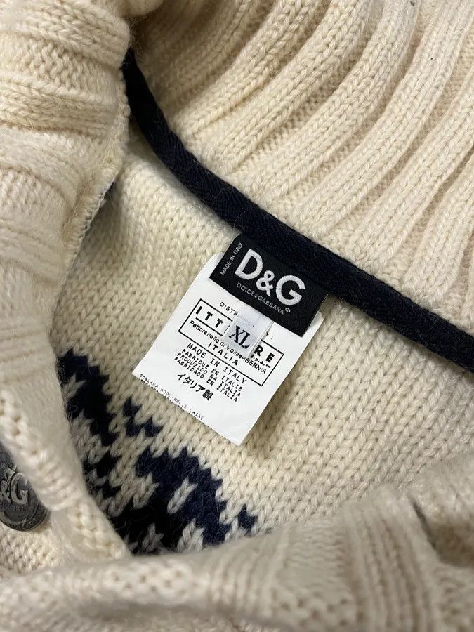 Dolce & Gabbana 2000s Dolce & Gabbana Navy Beige Buttoned Sweater Size US M / EU 48-50 / 2 - 8 Thumbnail