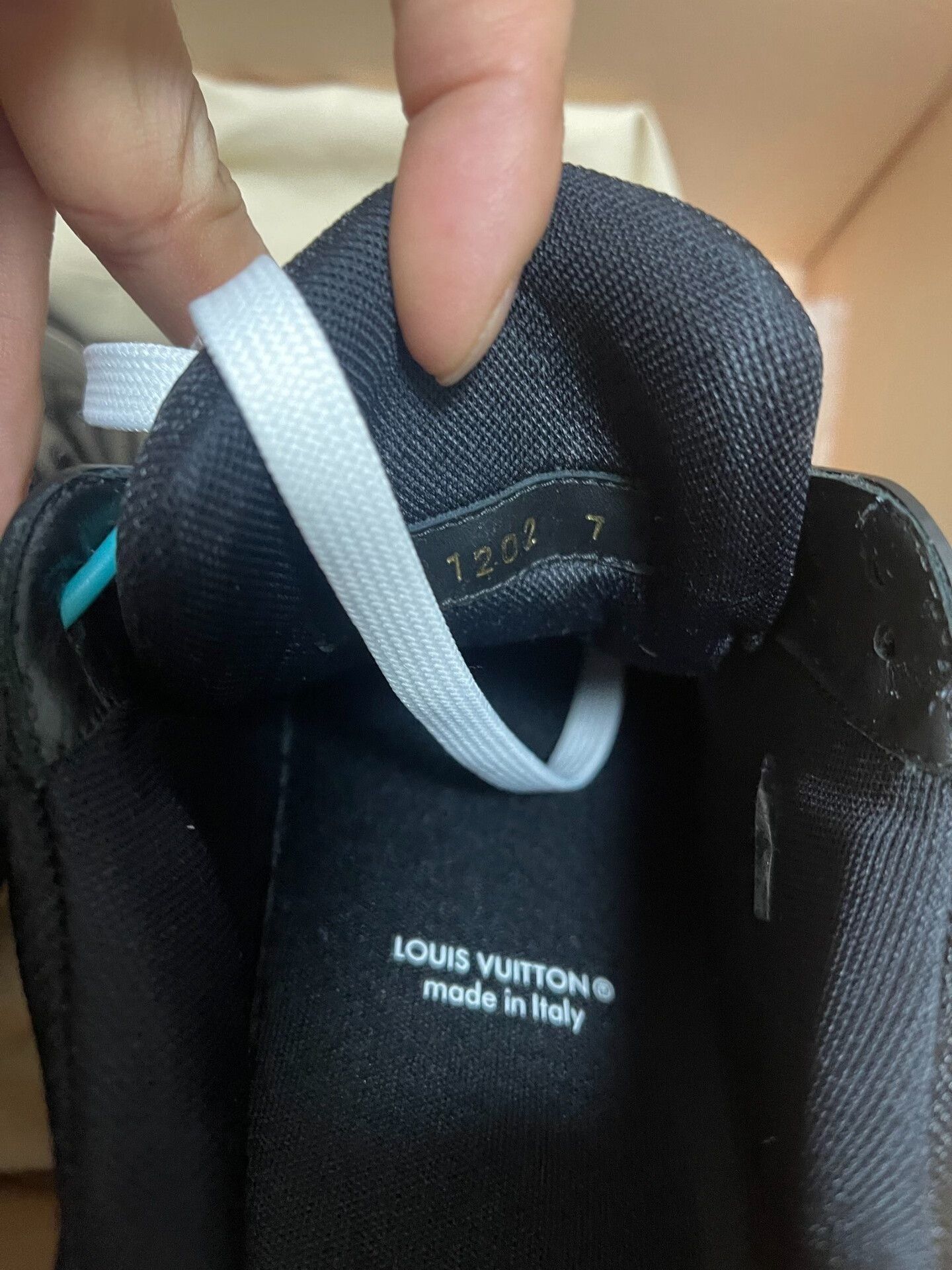 Louis Vuitton Louis Vuitton LV Trainer Size US 8 / EU 41 - 8 Thumbnail