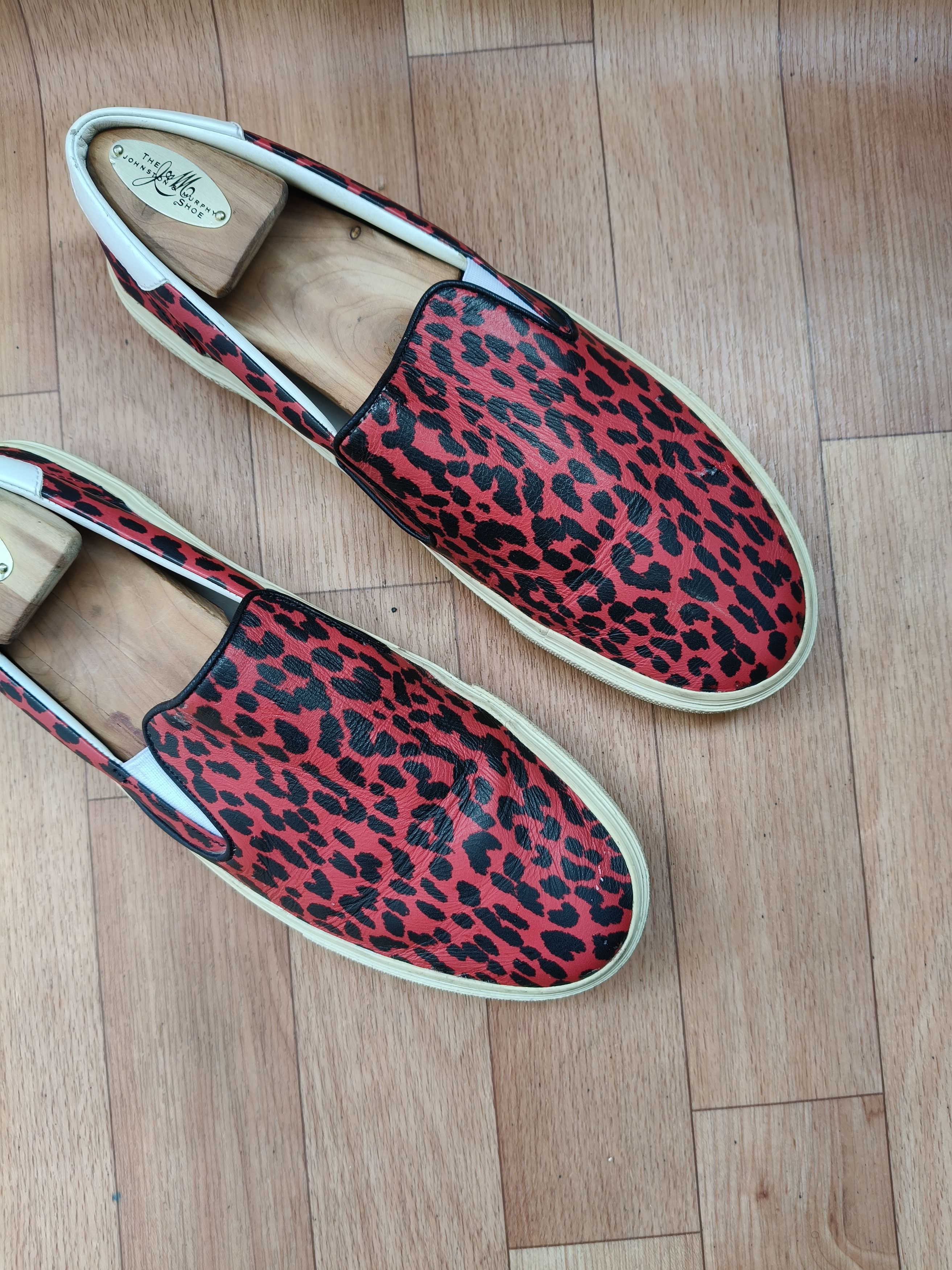 Saint Laurent Paris 🩸🎱 Saint Laurent red babycat Size US 8 / EU 41 - 9 Thumbnail