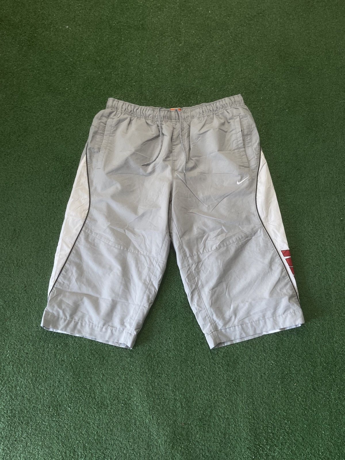 Nike × Vintage Nike vintage shorts pants Size US 34 / EU 50 - 1 Thumbnail