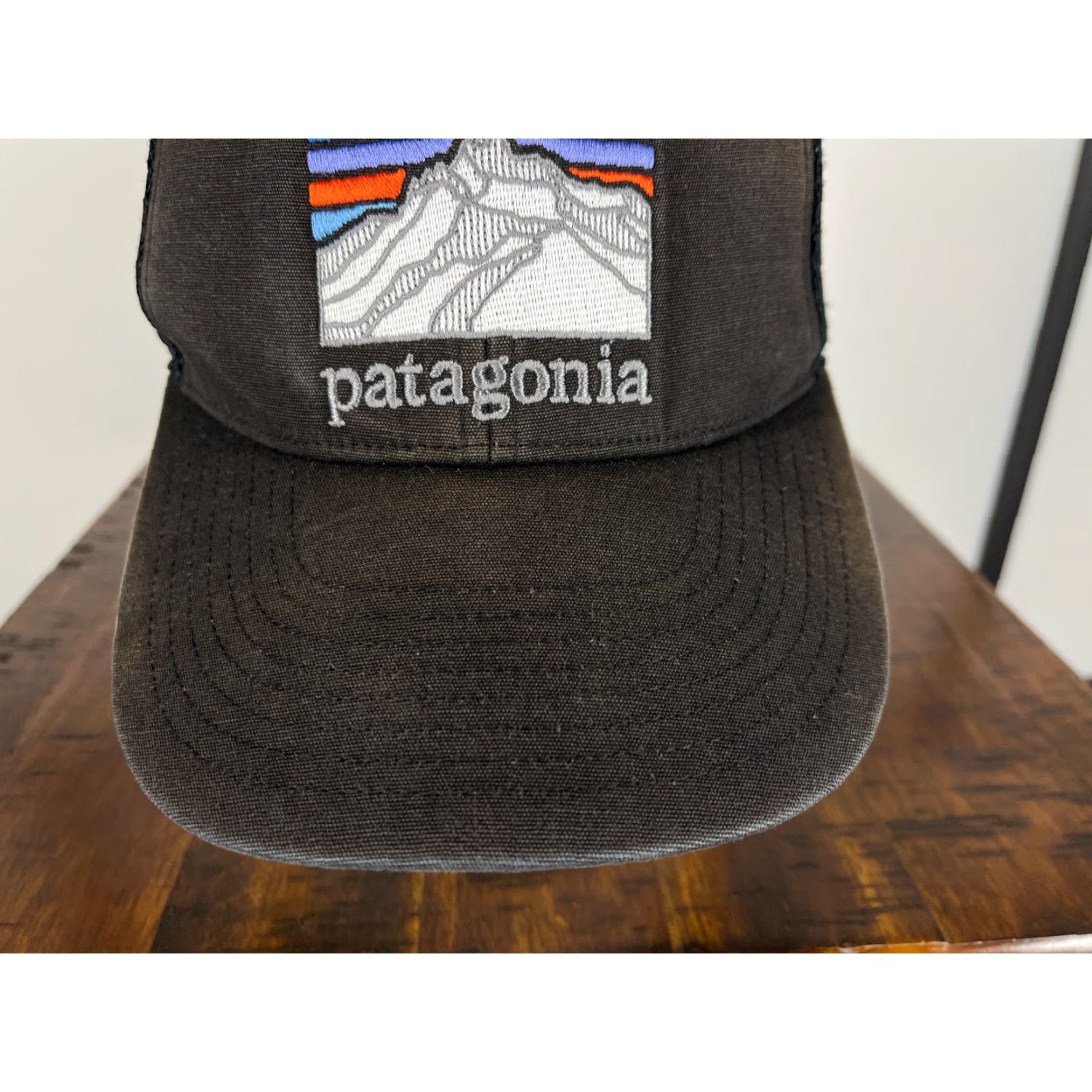 Patagonia Patagonia Hat Cap Snap Back Adult One Size Black Fitz Roy Embroider Trucker Duck Size ONE SIZE - 3 Thumbnail